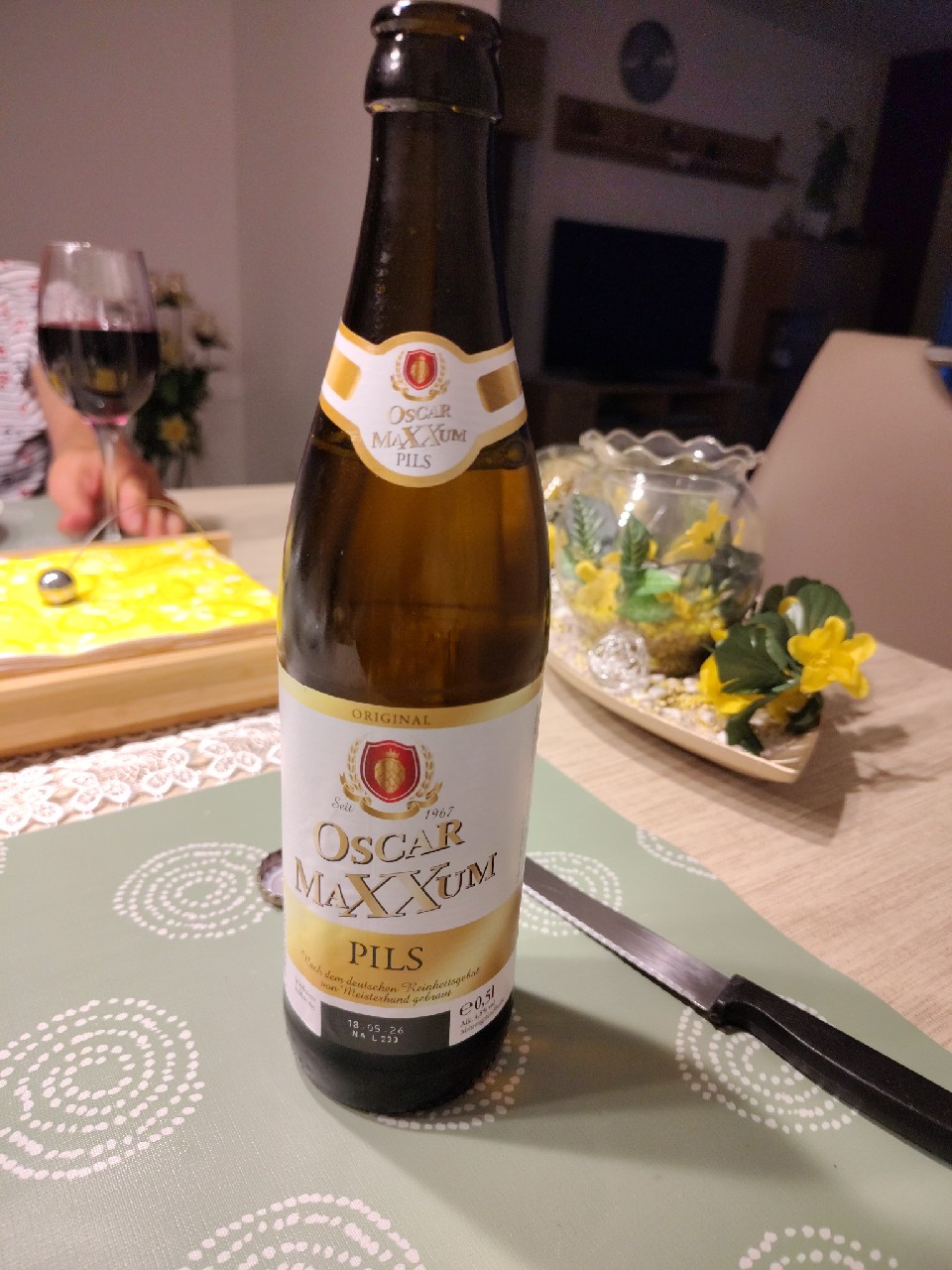 Oscar Maxxum Pils, Trinkgut