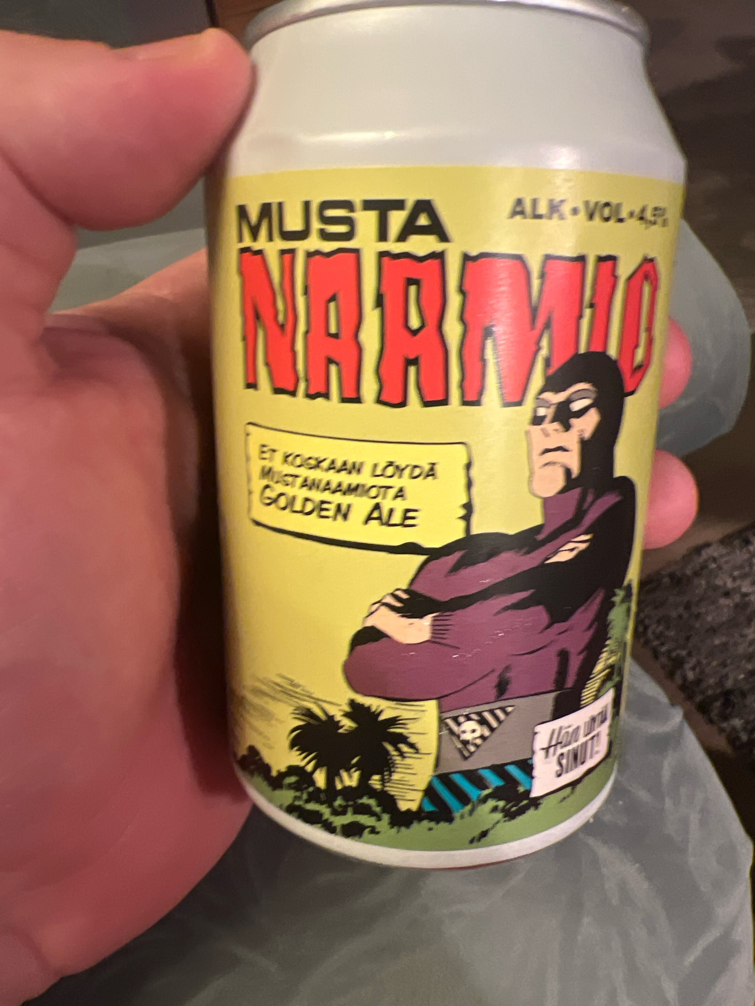 Mustanaamio, Finland