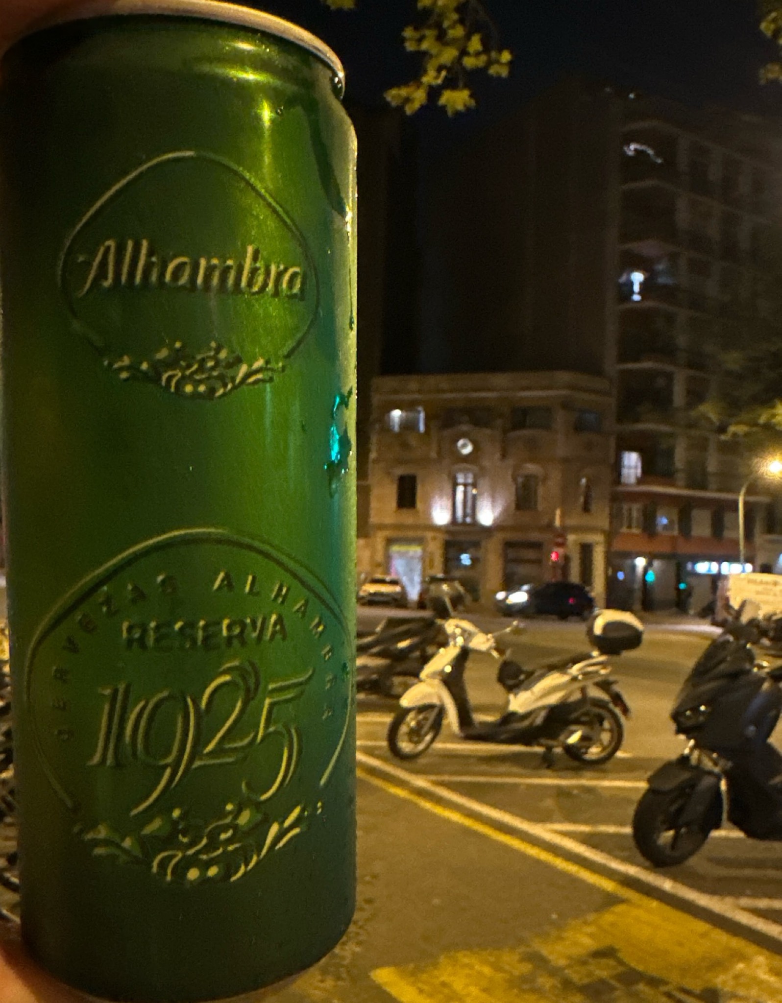 Alhambra Reserva 1925, Alhambra (Grupo Mahou-San Miguel)