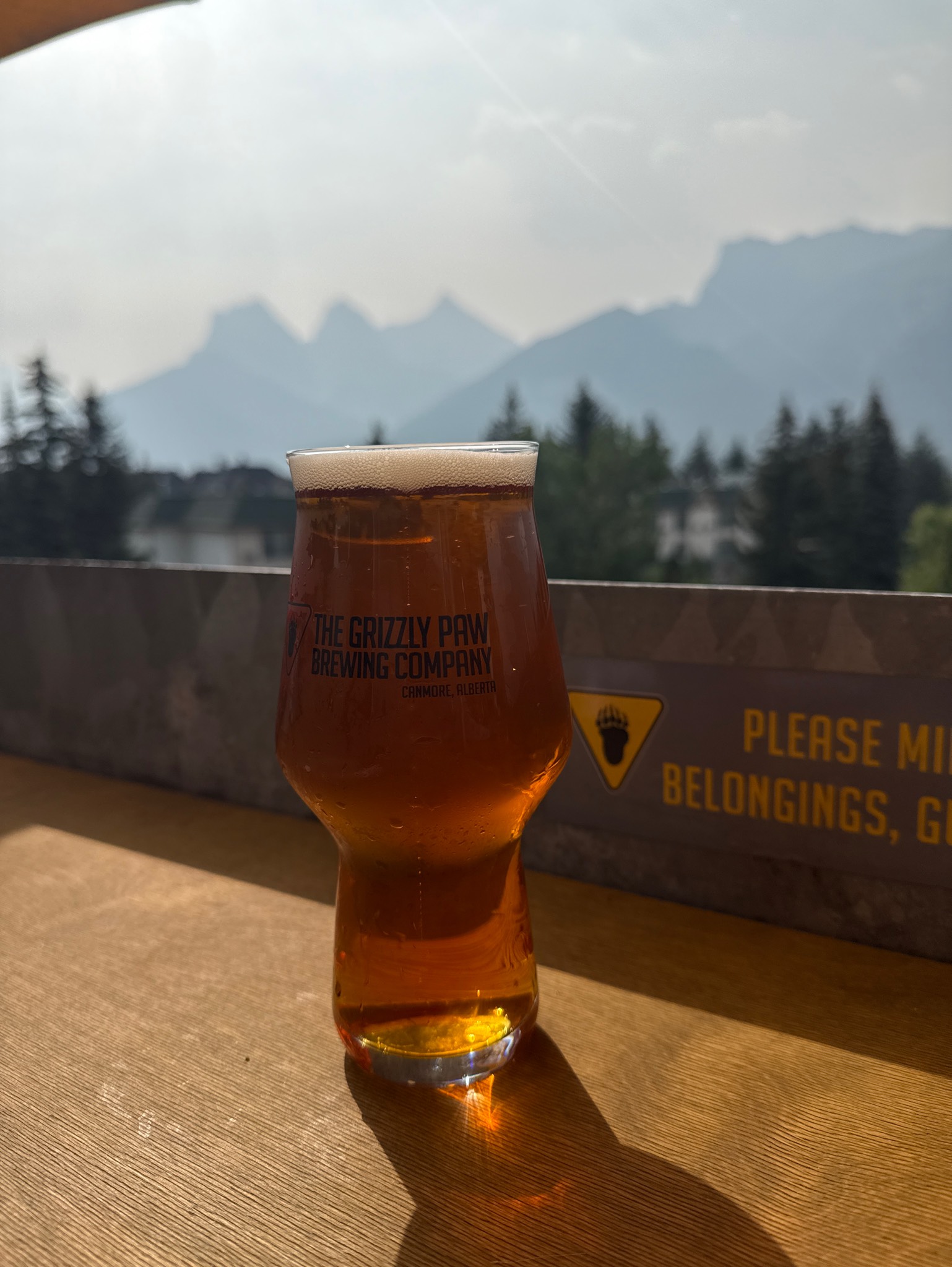 Three Sisters Pale Ale, The Grizzly Paw Brewing Company