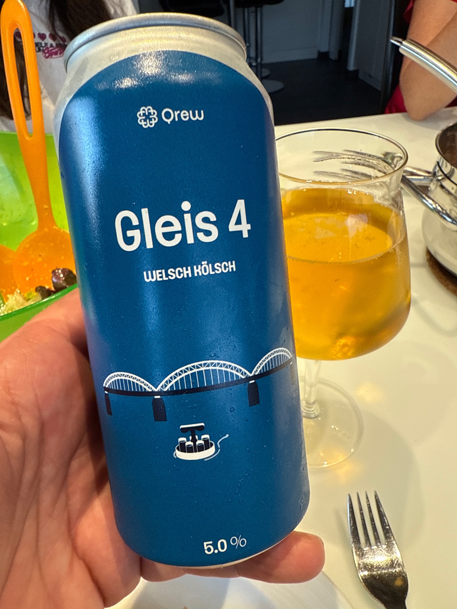 Gleis 4, Switzerland