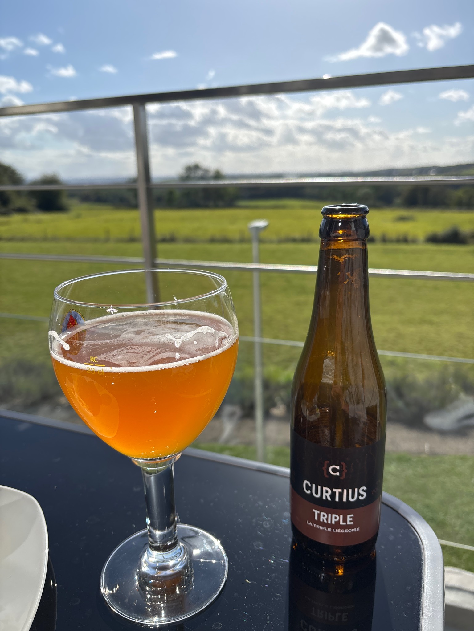 Curtius Triple, Belgium