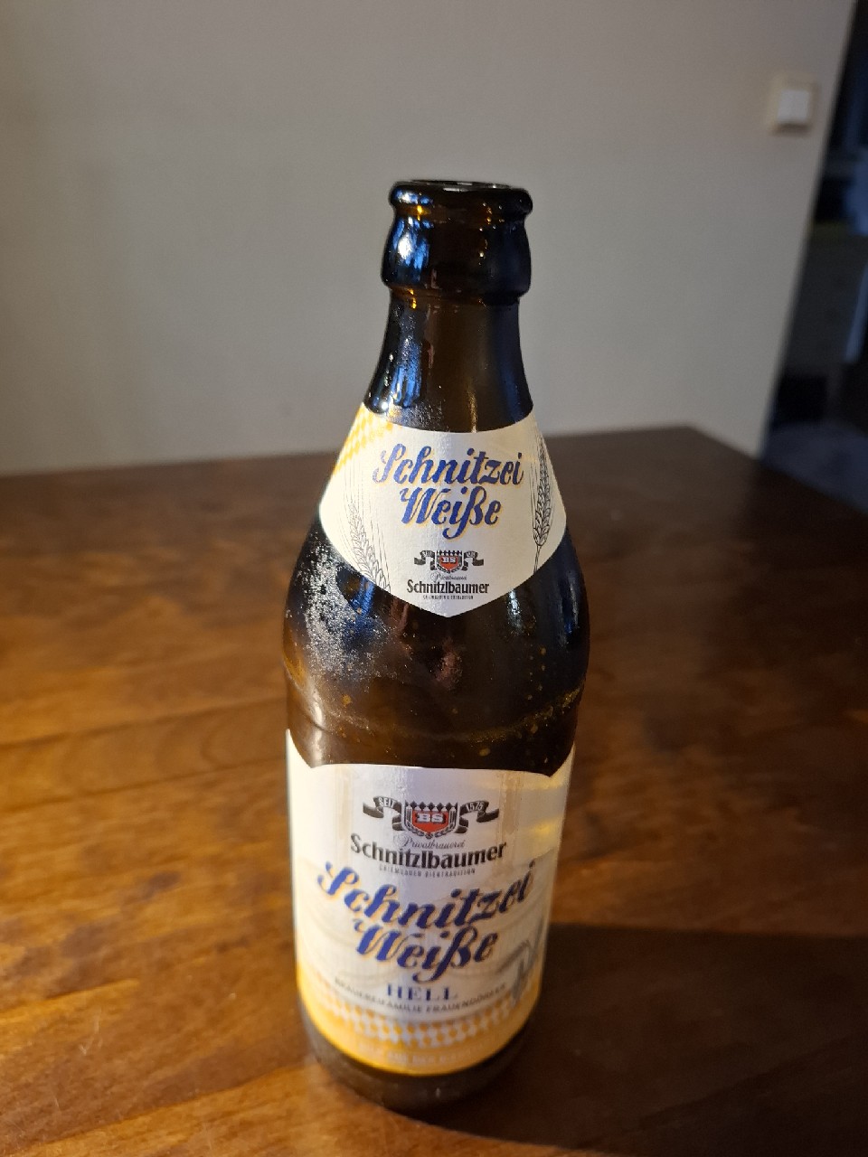 Schnitzei Weiße Hell, Privatbrauerei Schnitzlbaumer