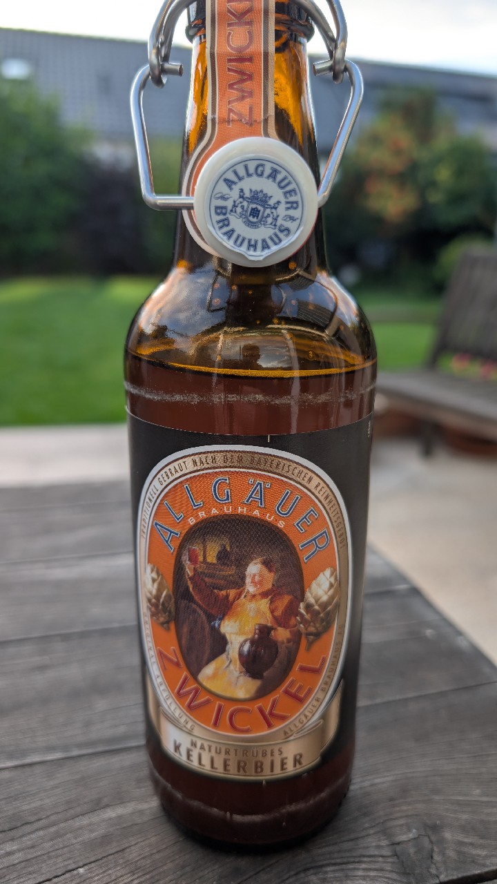 Allgäuer Zwickel Naturtrübes Kellerbier, Allgäuer Brauhaus (Radeberger Gruppe)