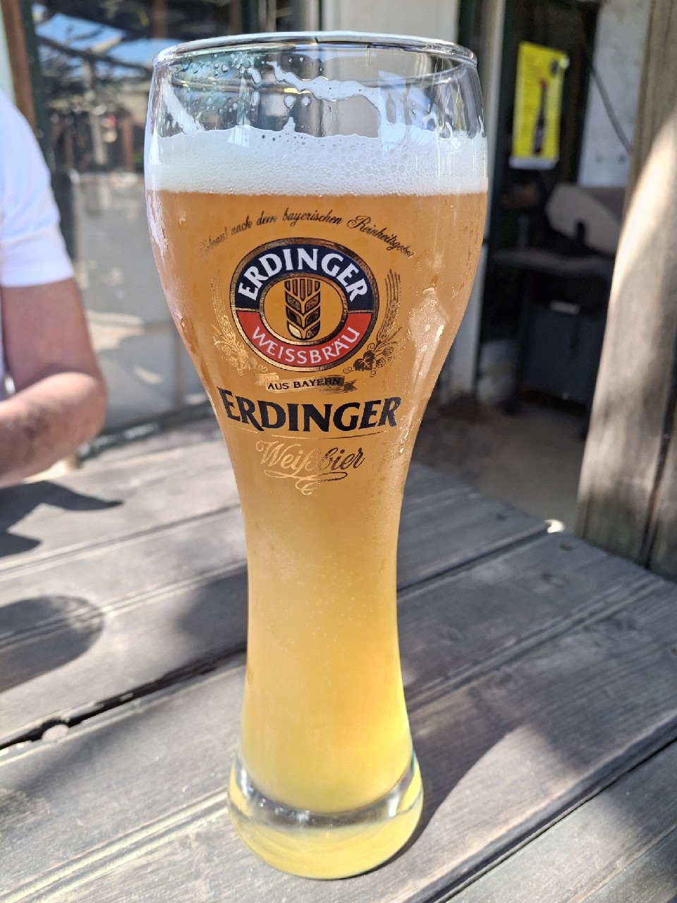 Erdinger Weißbier / Hefe-Weizen, Germany