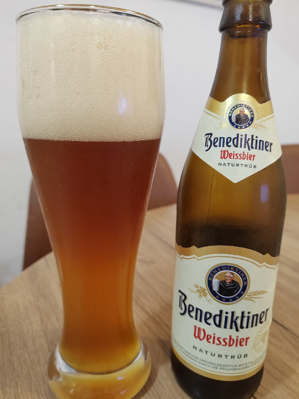 Benediktiner Weißbier Naturtrüb, Benediktiner Weißbräu GmbH