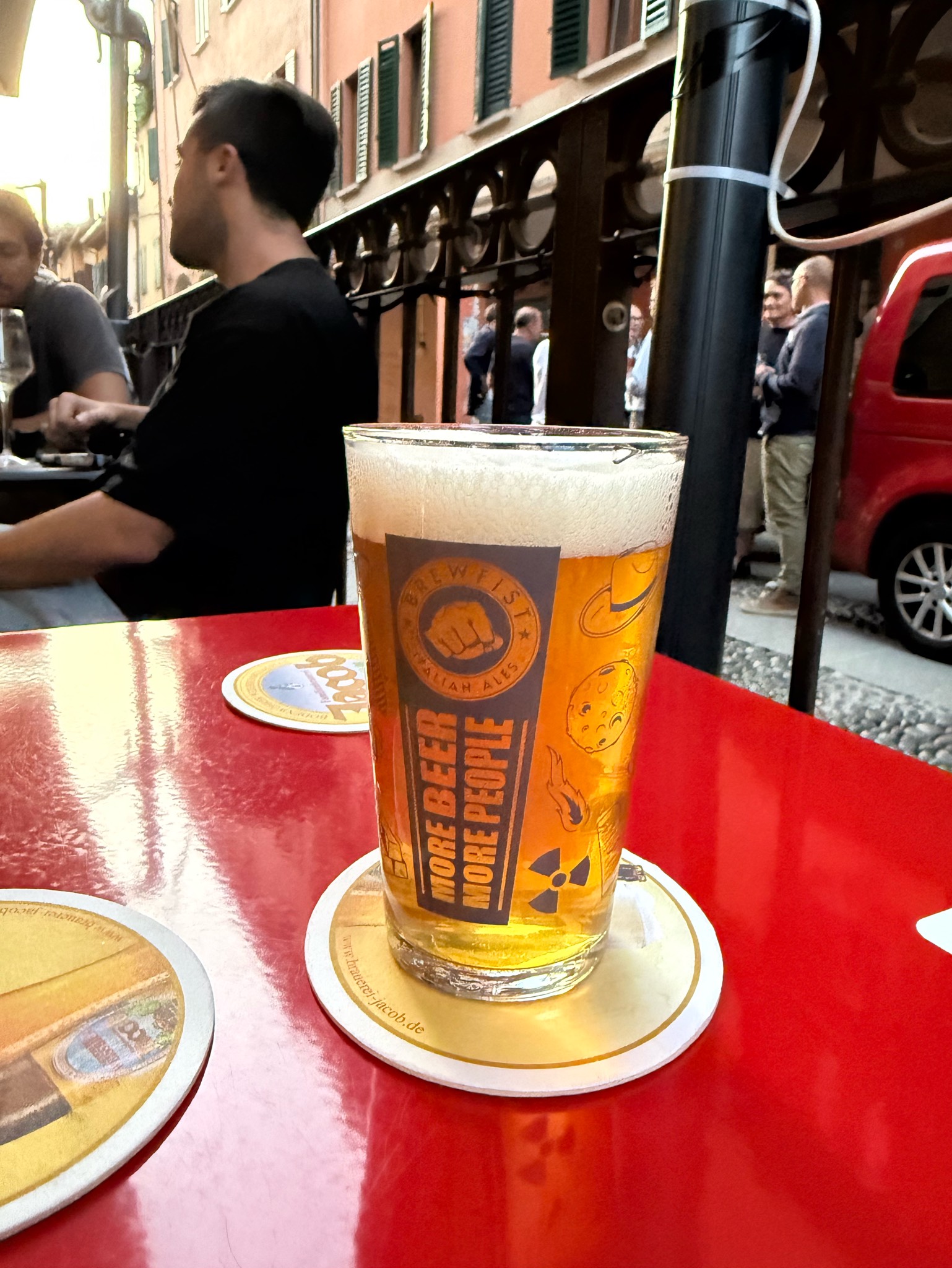 Spaceman India Pale Ale, Brewfist