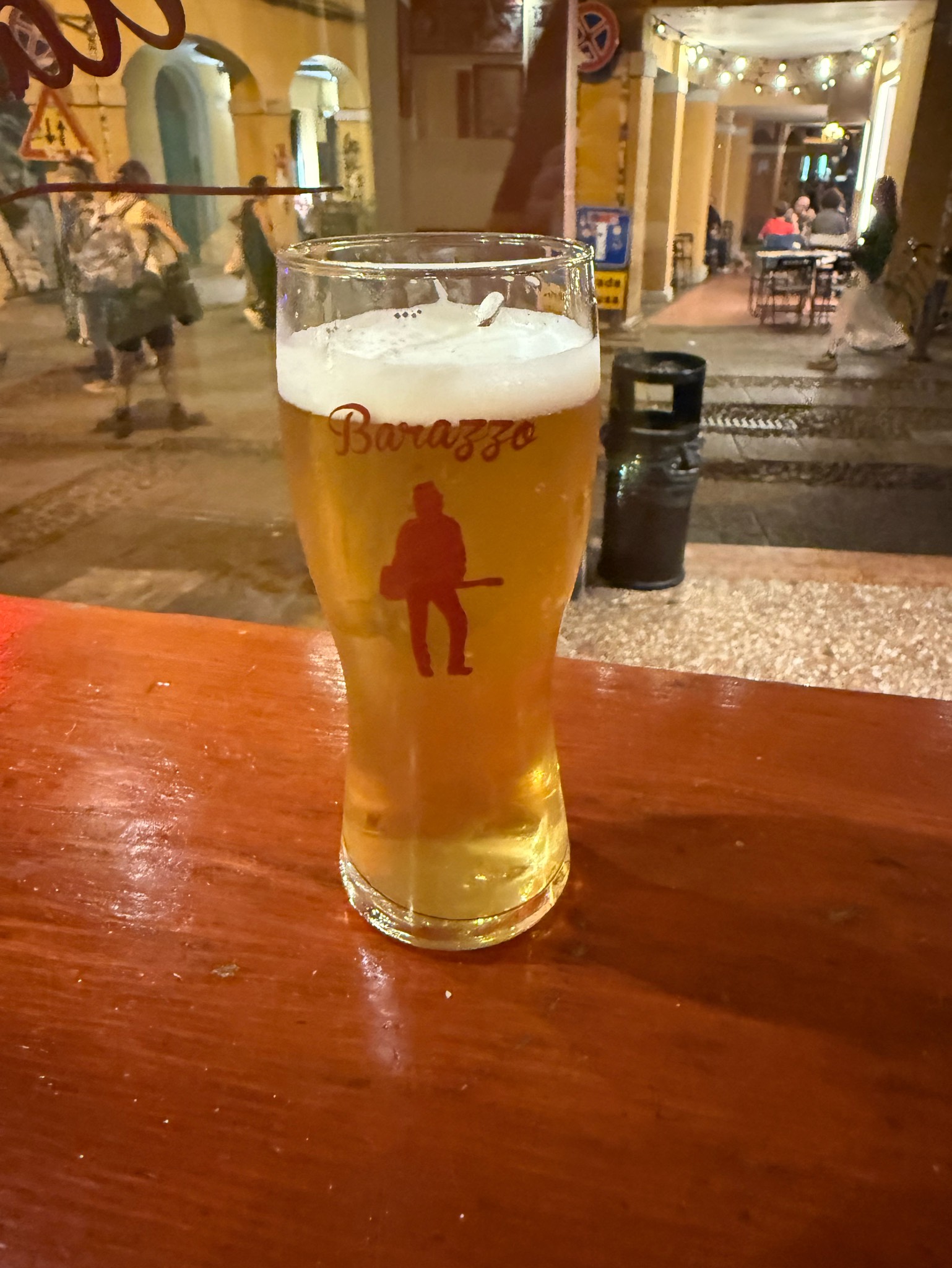 white dog take five, Italy