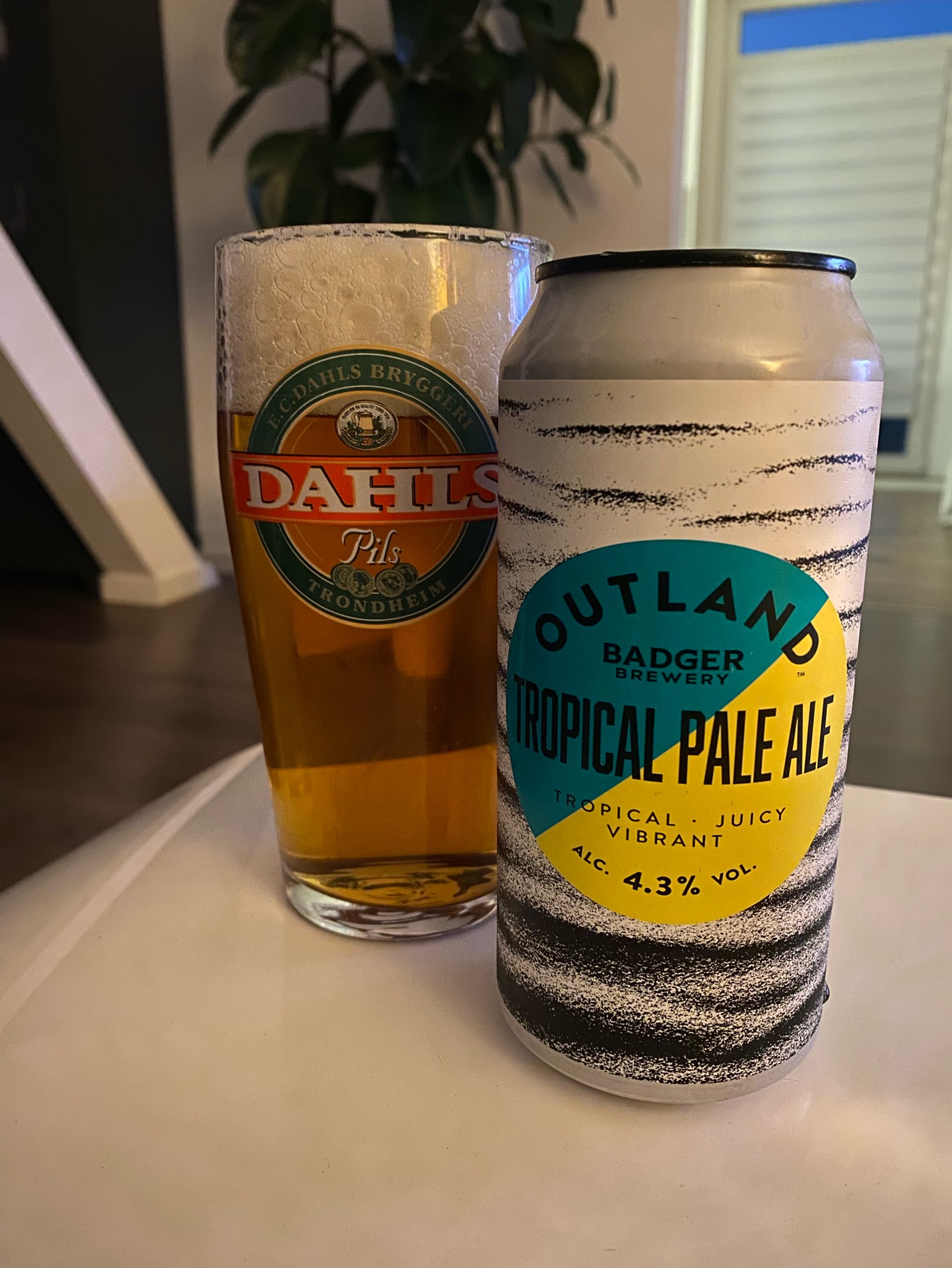 Outland Tropical Pale Ale, Badger Brewery (Hall & Woodhouse)