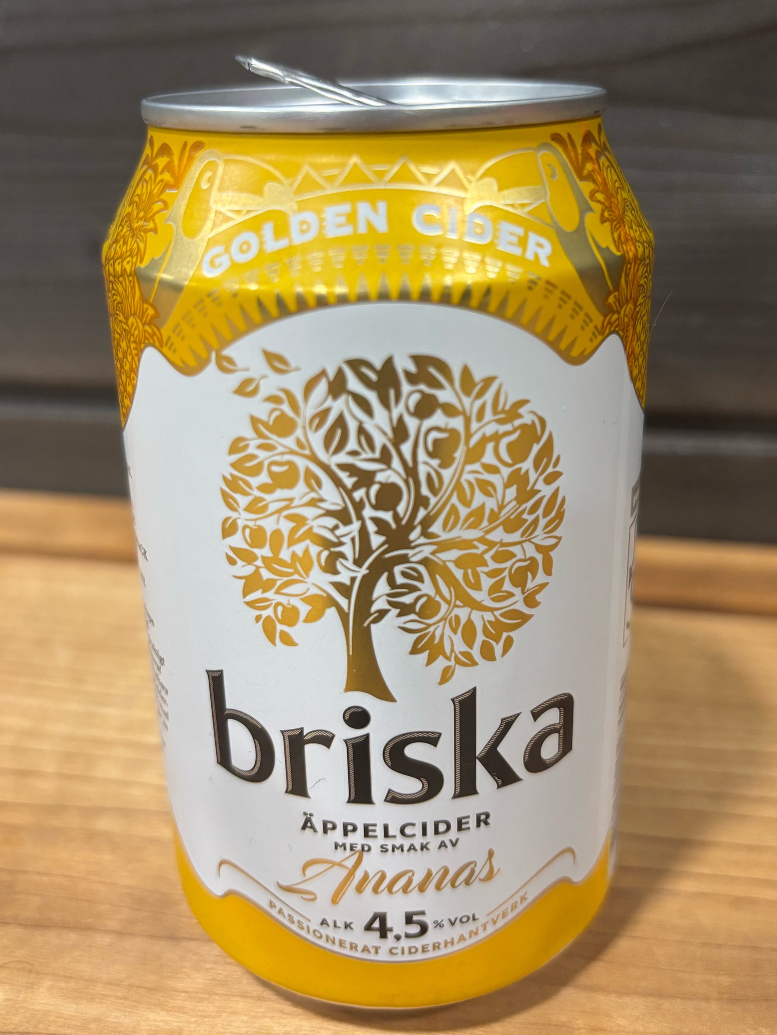 Briska Ananas, Sweden