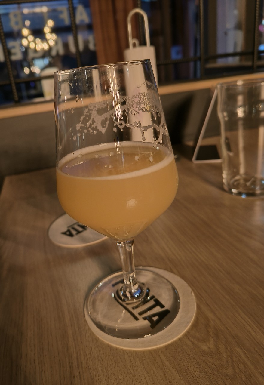 Fat Cats In Top Hats, Germany