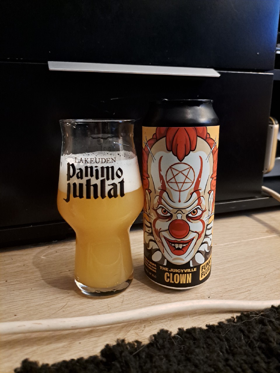 Clown (The Juicyville S01E06), Poland