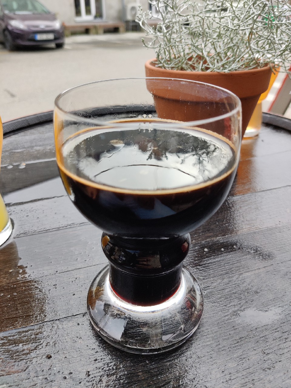 Szechuan royale, Estonia