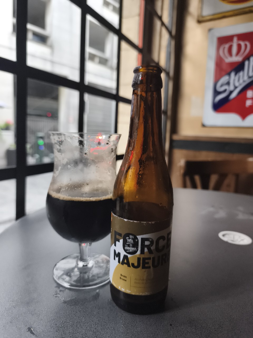 Bruin, Force Majeure