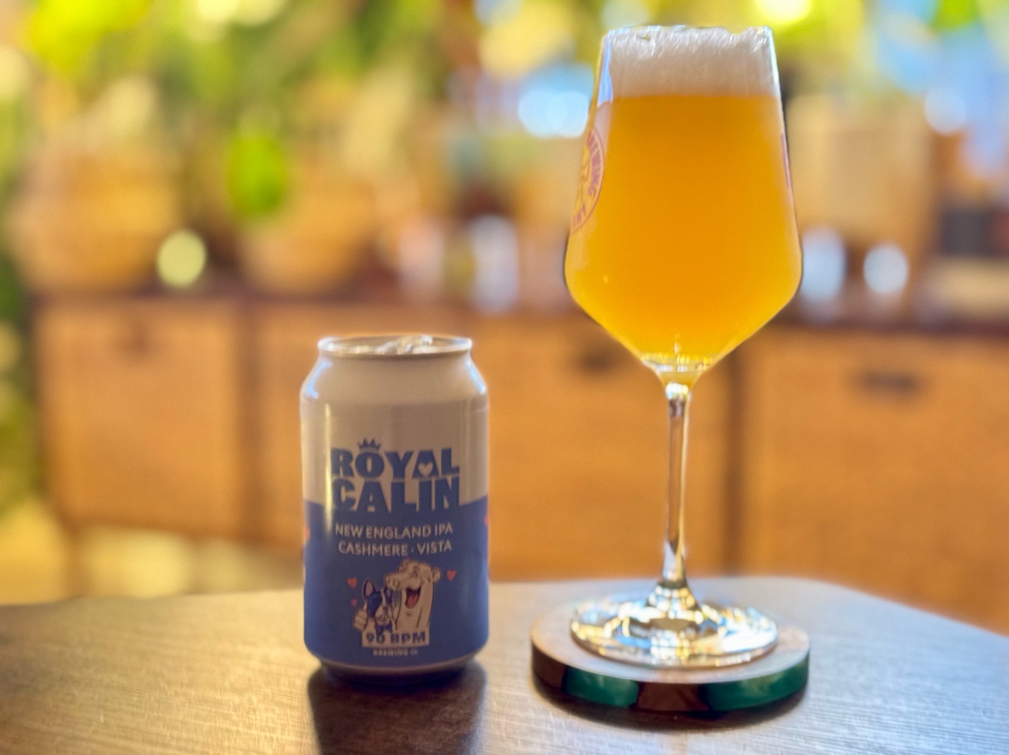 Royal Câlin, France