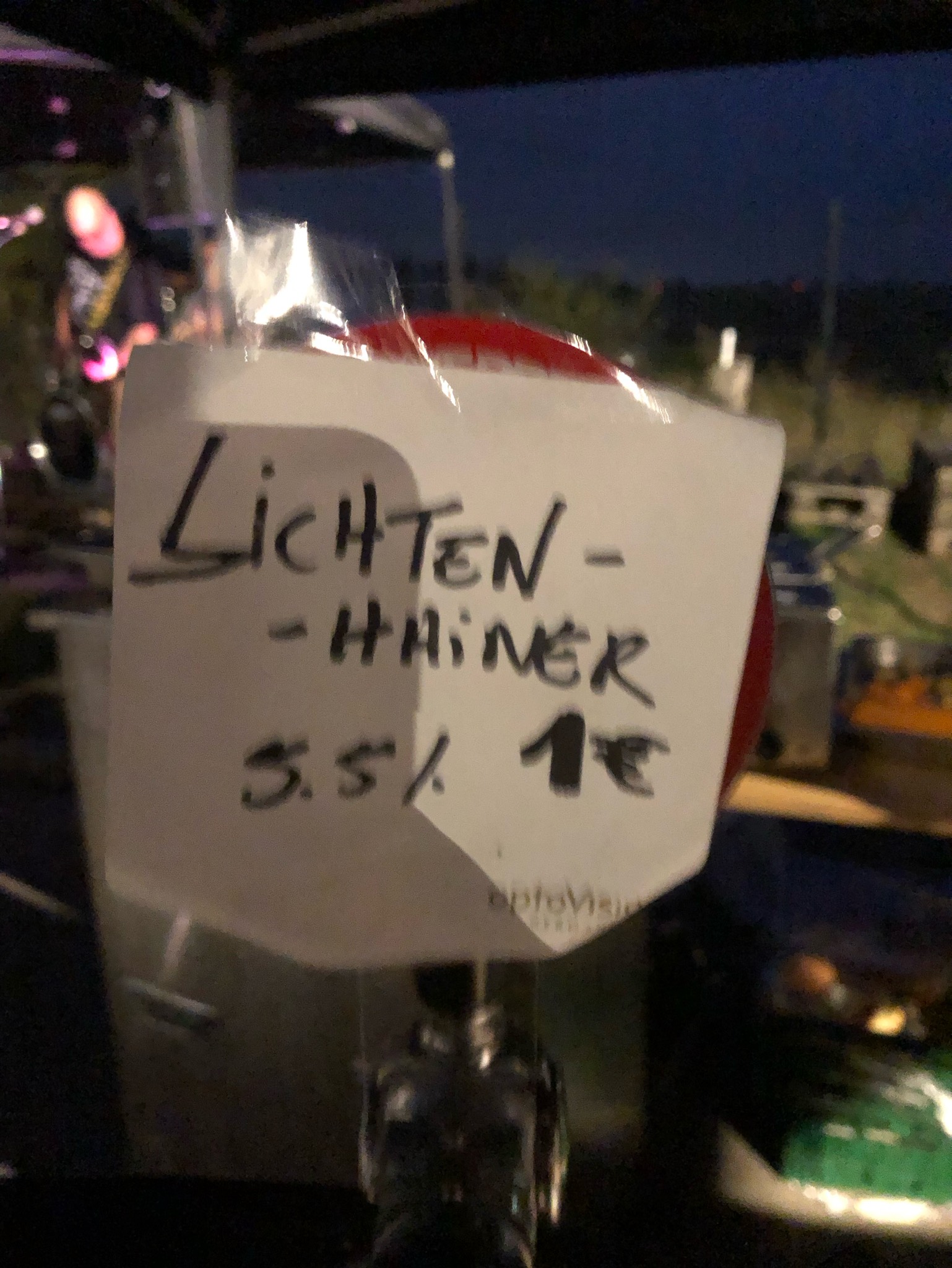 Lichten Hhiner, Bierbuik