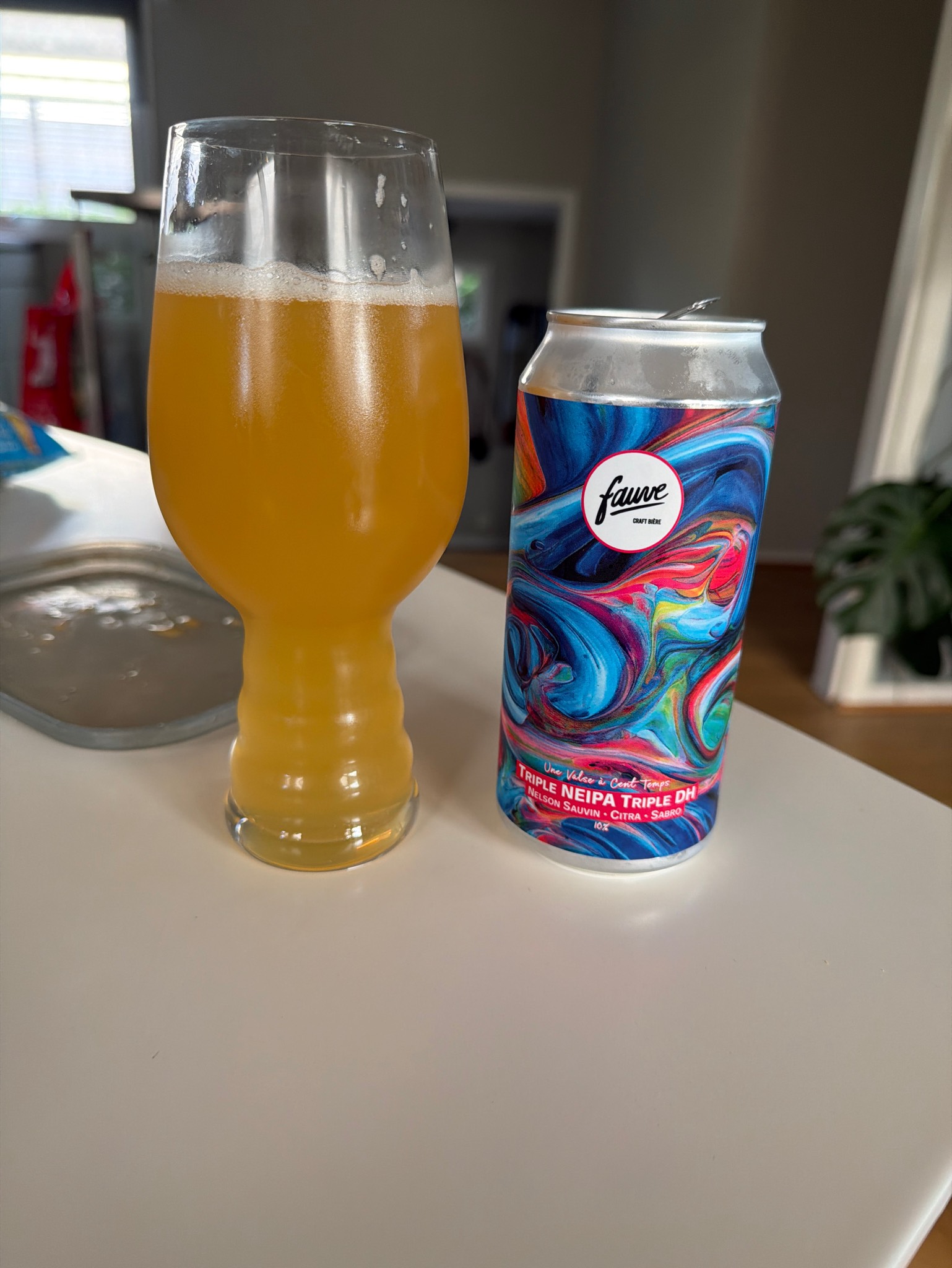 Une Valse À Cent Temps, France