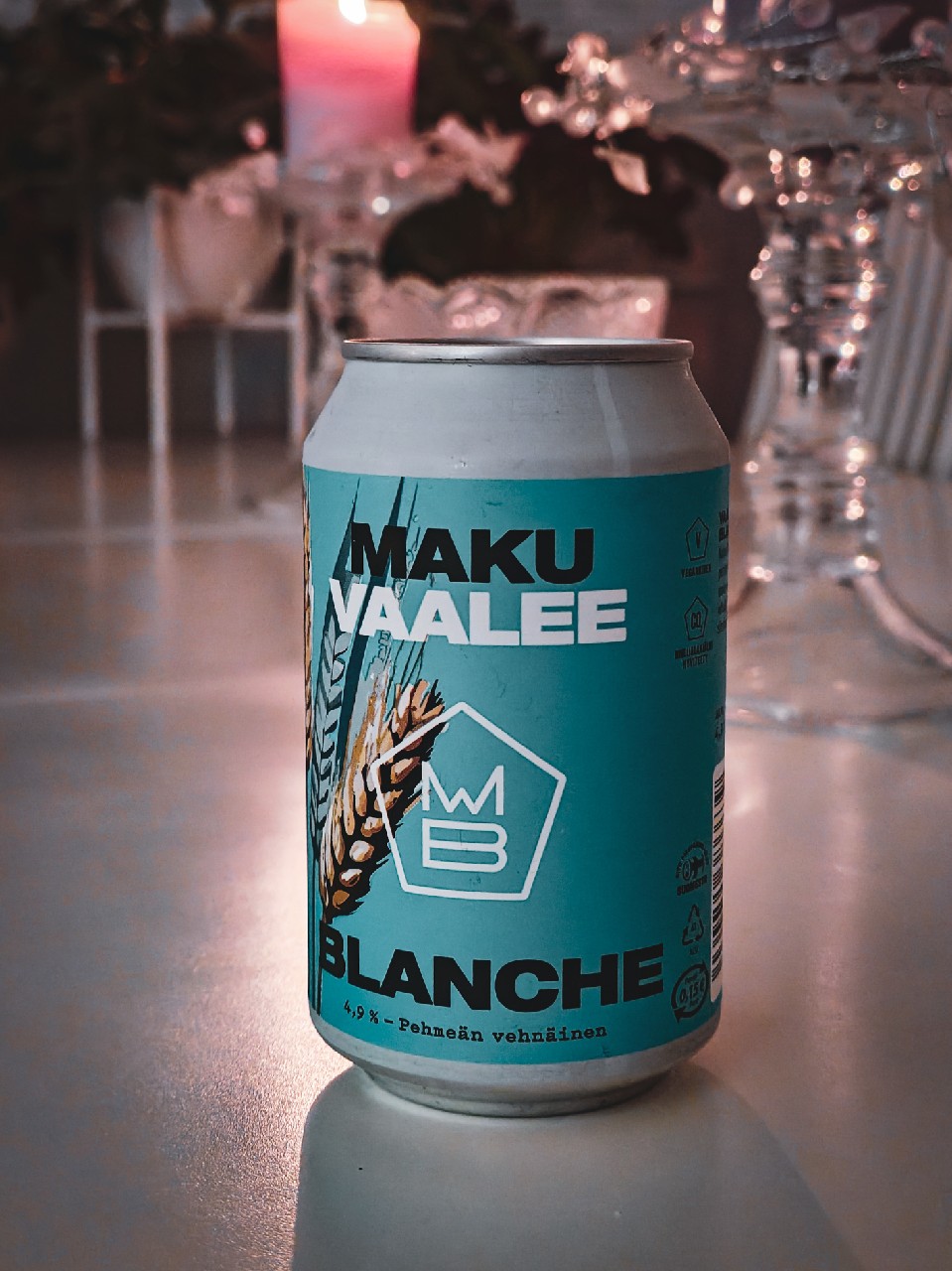 Vaalee Blanche, Finland