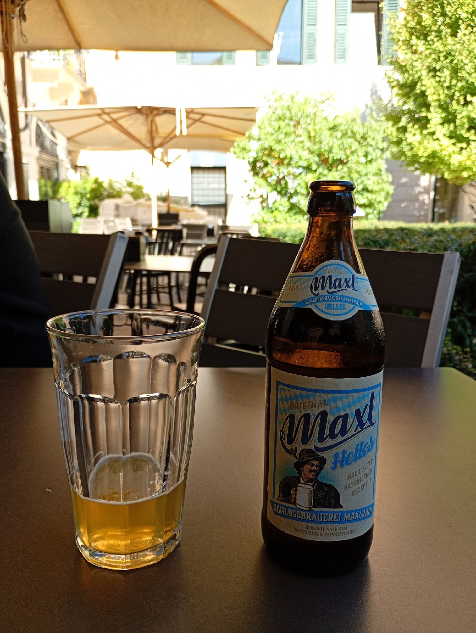 Maxl Helles, Schlossbrauerei Maxlrain