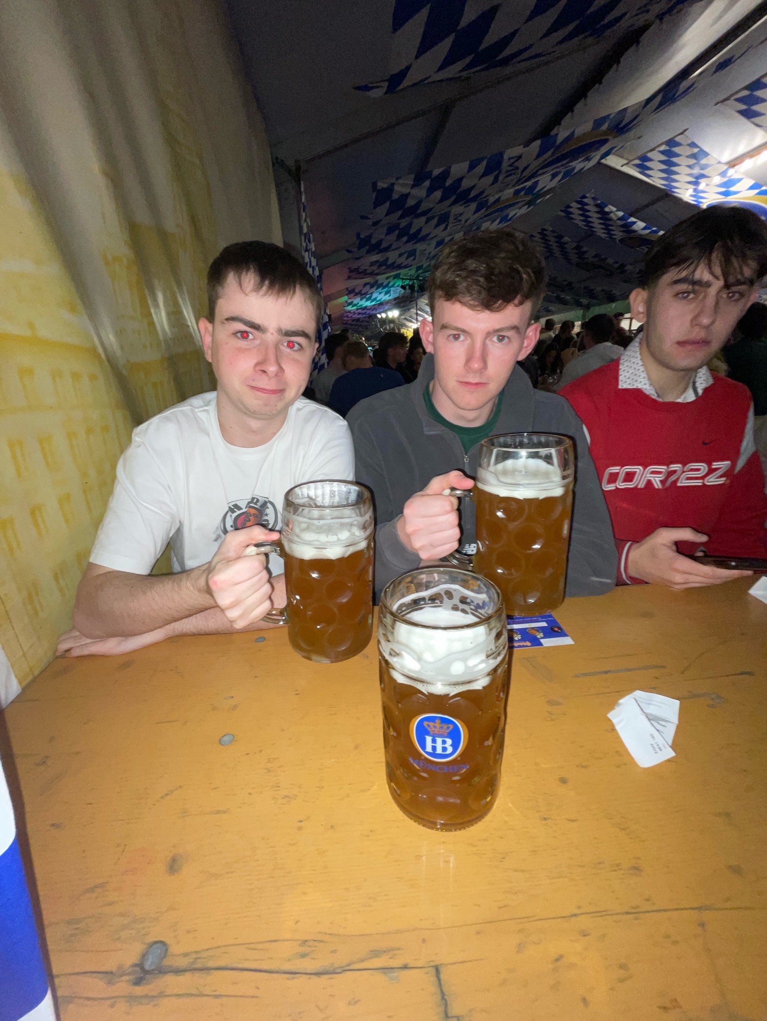 Hofbräu Hefe Weizen, Staatliches Hofbräuhaus München