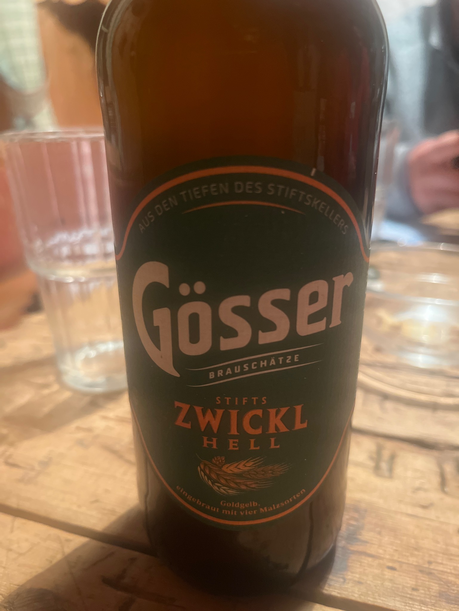 Stifts-Zwickl Hell, Austria