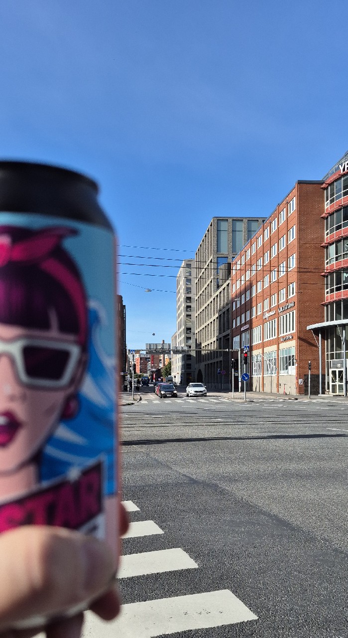 Surf Popstar, Hungary