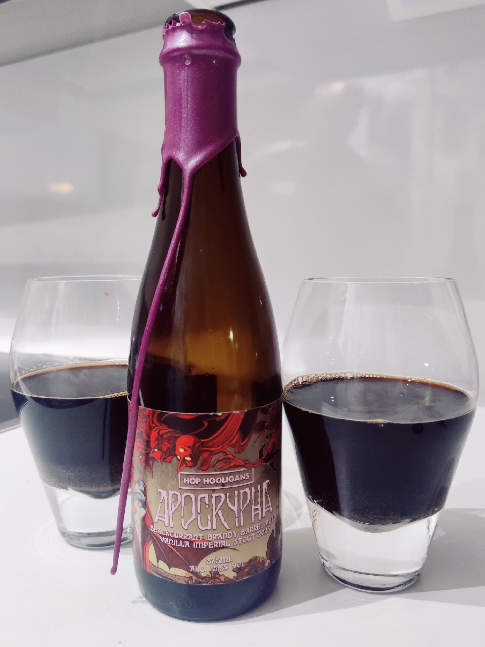 Apocrypha: Blackcurrant Brandy Barrel Aged Vanilla 2025, Romania