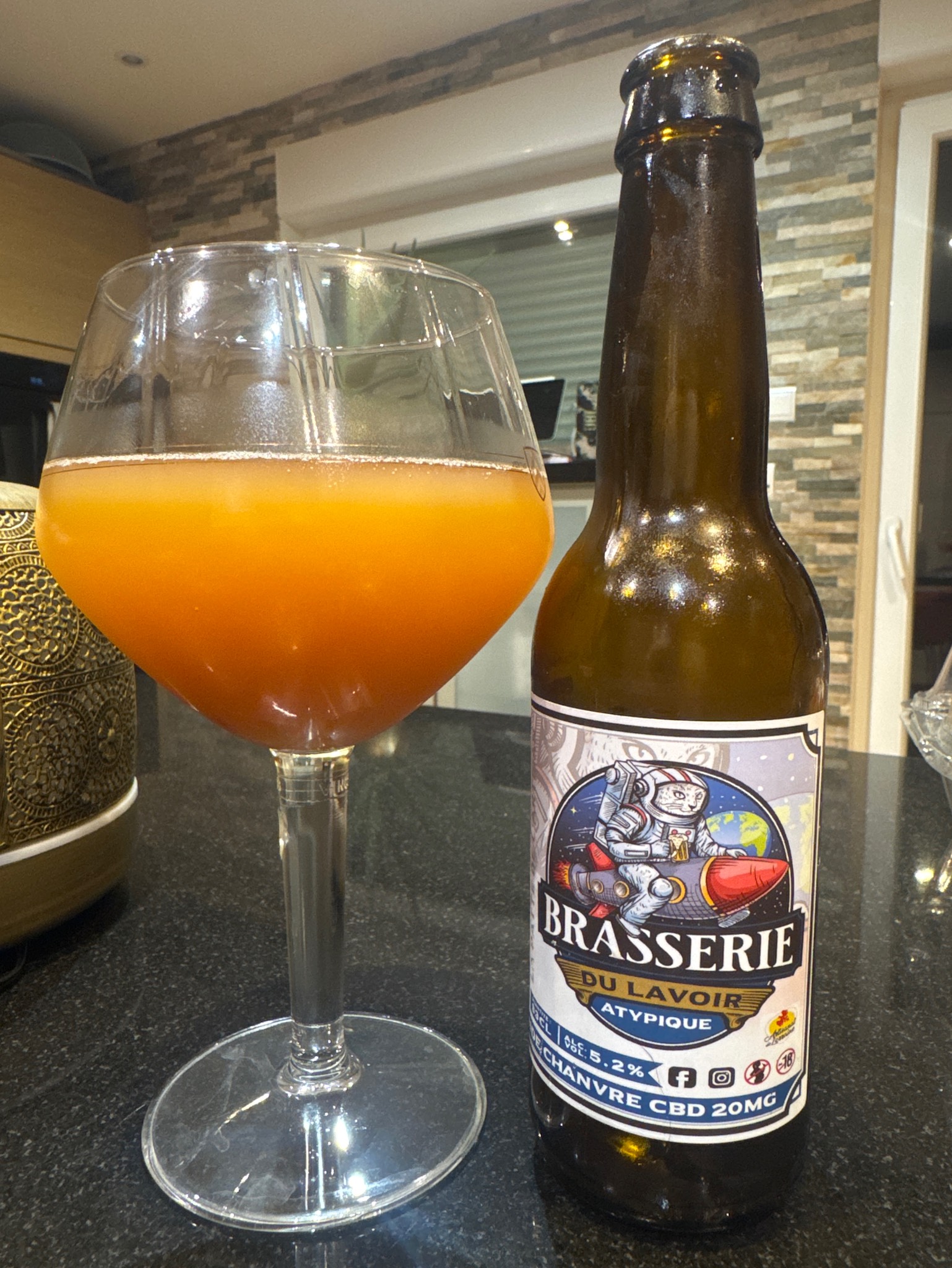 Atypique Blonde Chanvre CBD, France