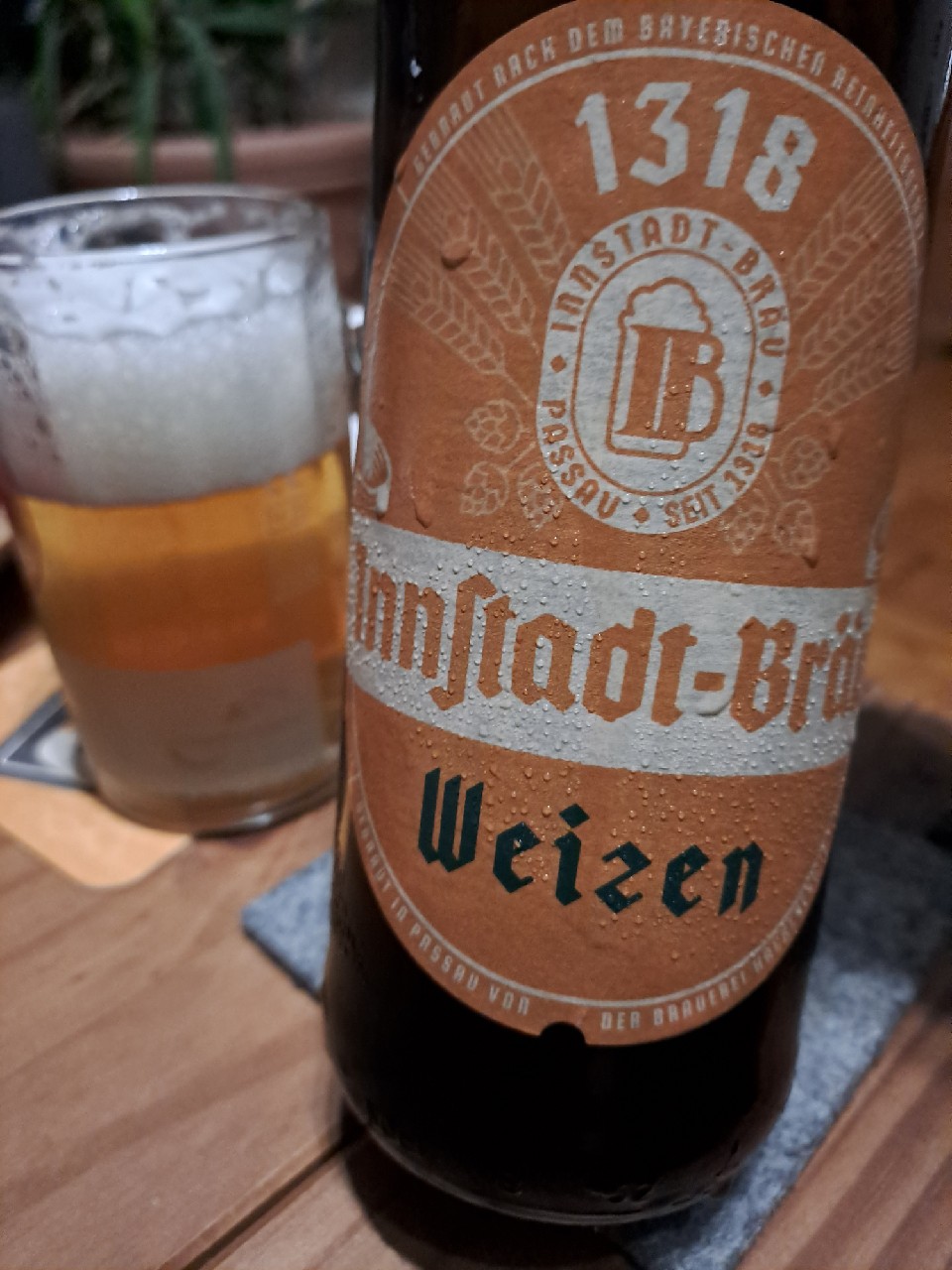 Innstadt Passauer weiße Hefe naturtrüb, Innstadt Brauerei Passau