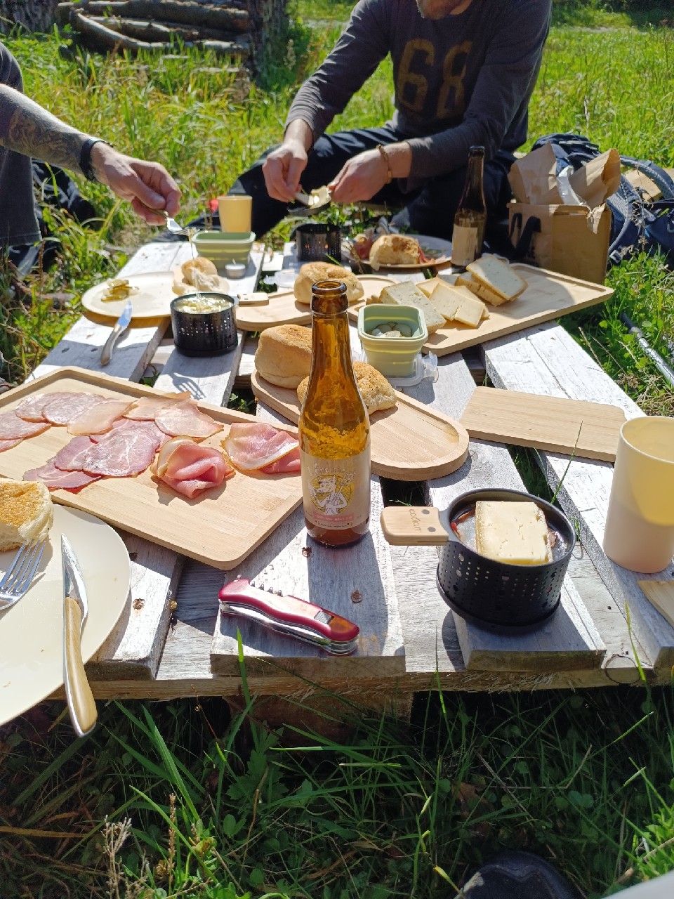 L'Andinne, Lesterny Bîre Compagnie