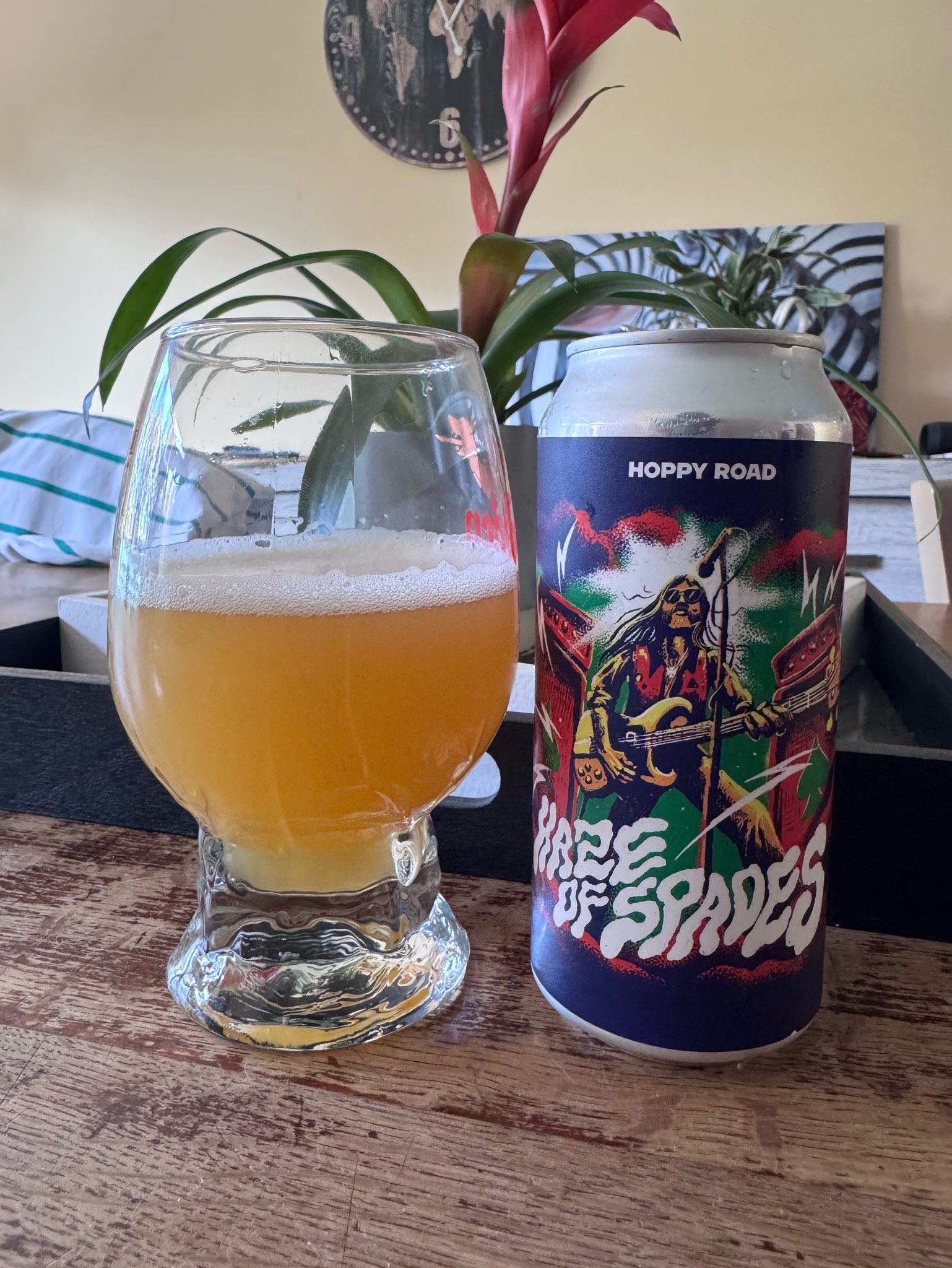 Haze of Spades, France