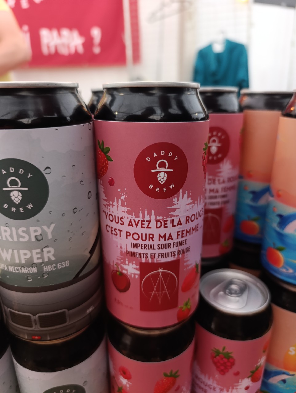 Vous Avez De La Rouge ? C'Est Pour Ma Femme..., France