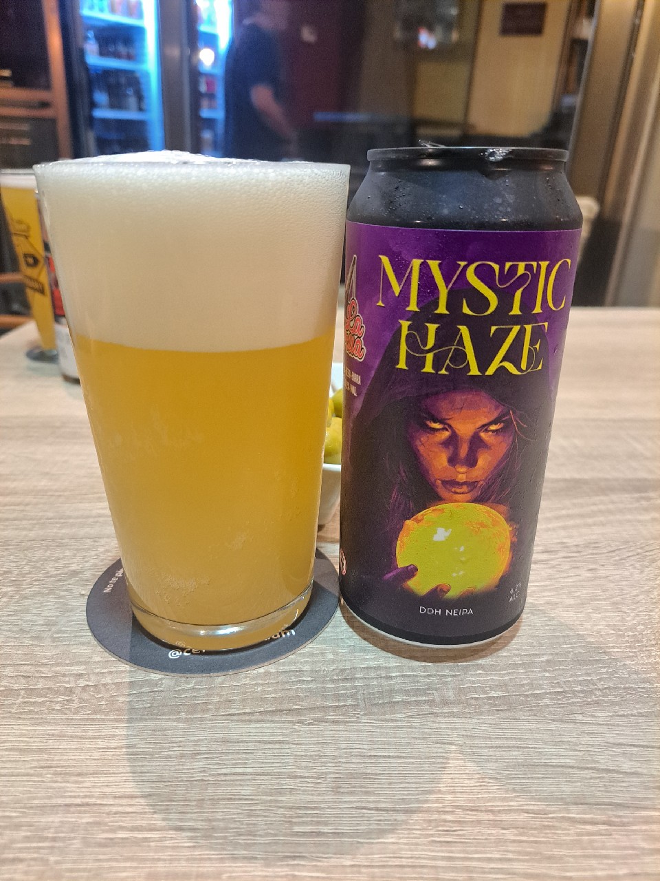 MYSTIC HAZE, La Grúa