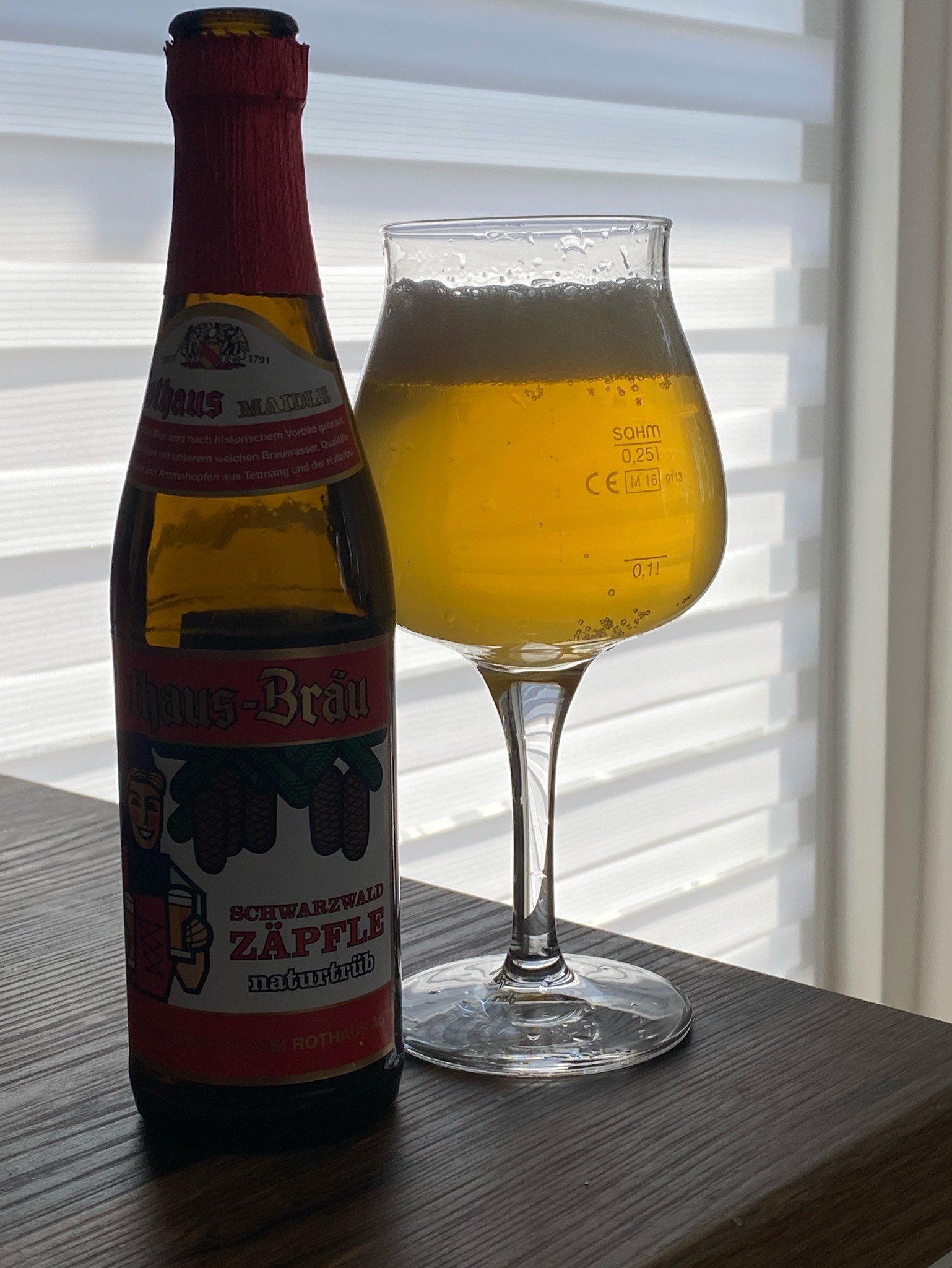 Schwarzwald Zäpfle naturtrüb / Maidle, Germany