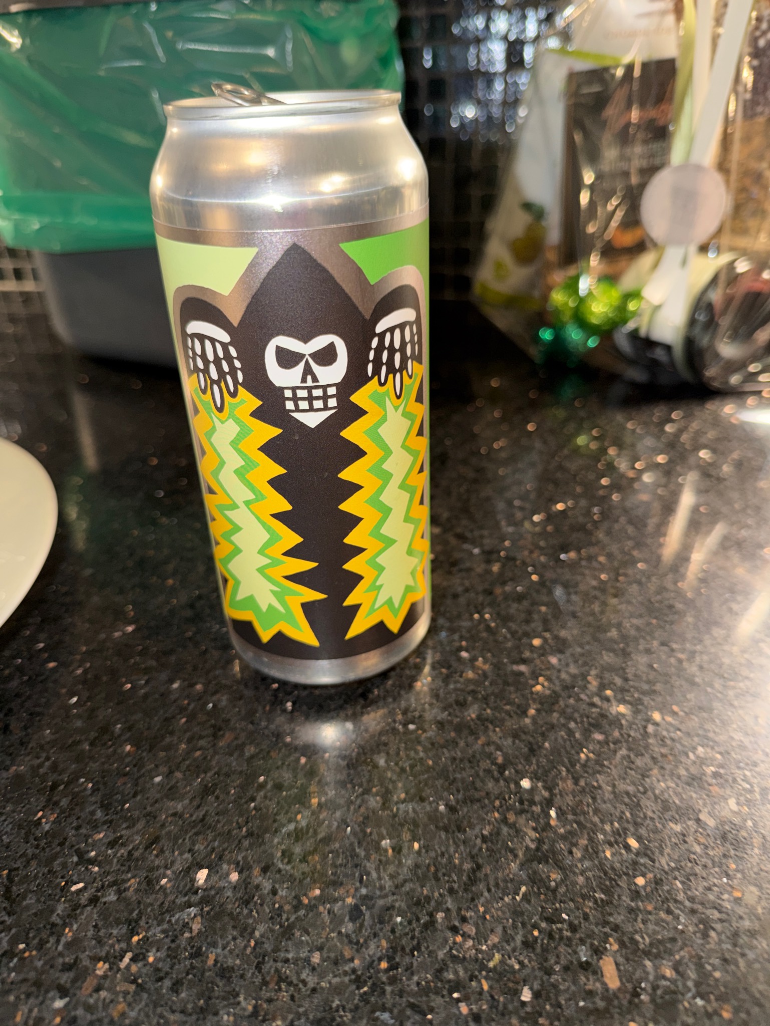 Demoliri 0004, Canada