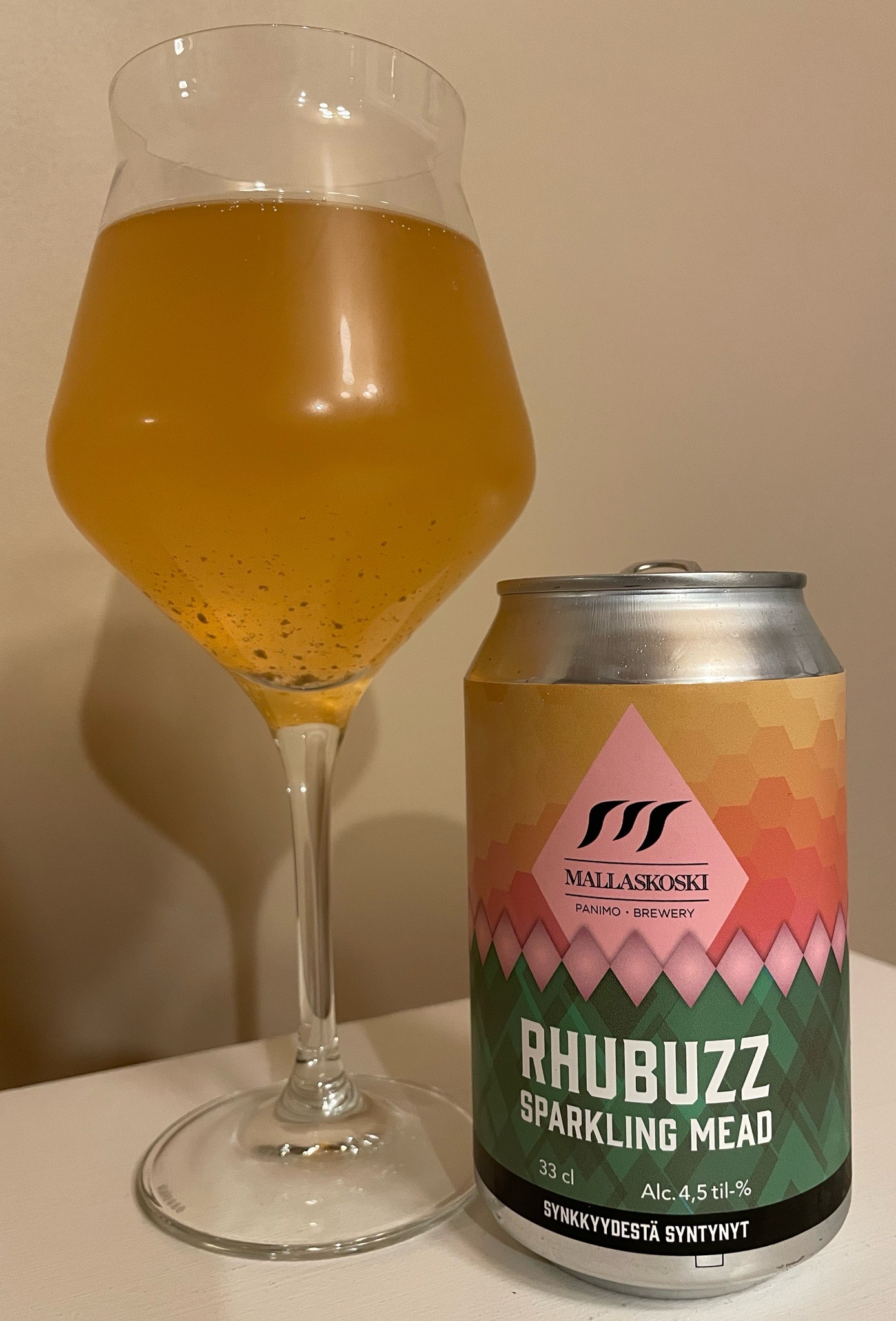 RhuBuzz Sparkling Mead, Finland