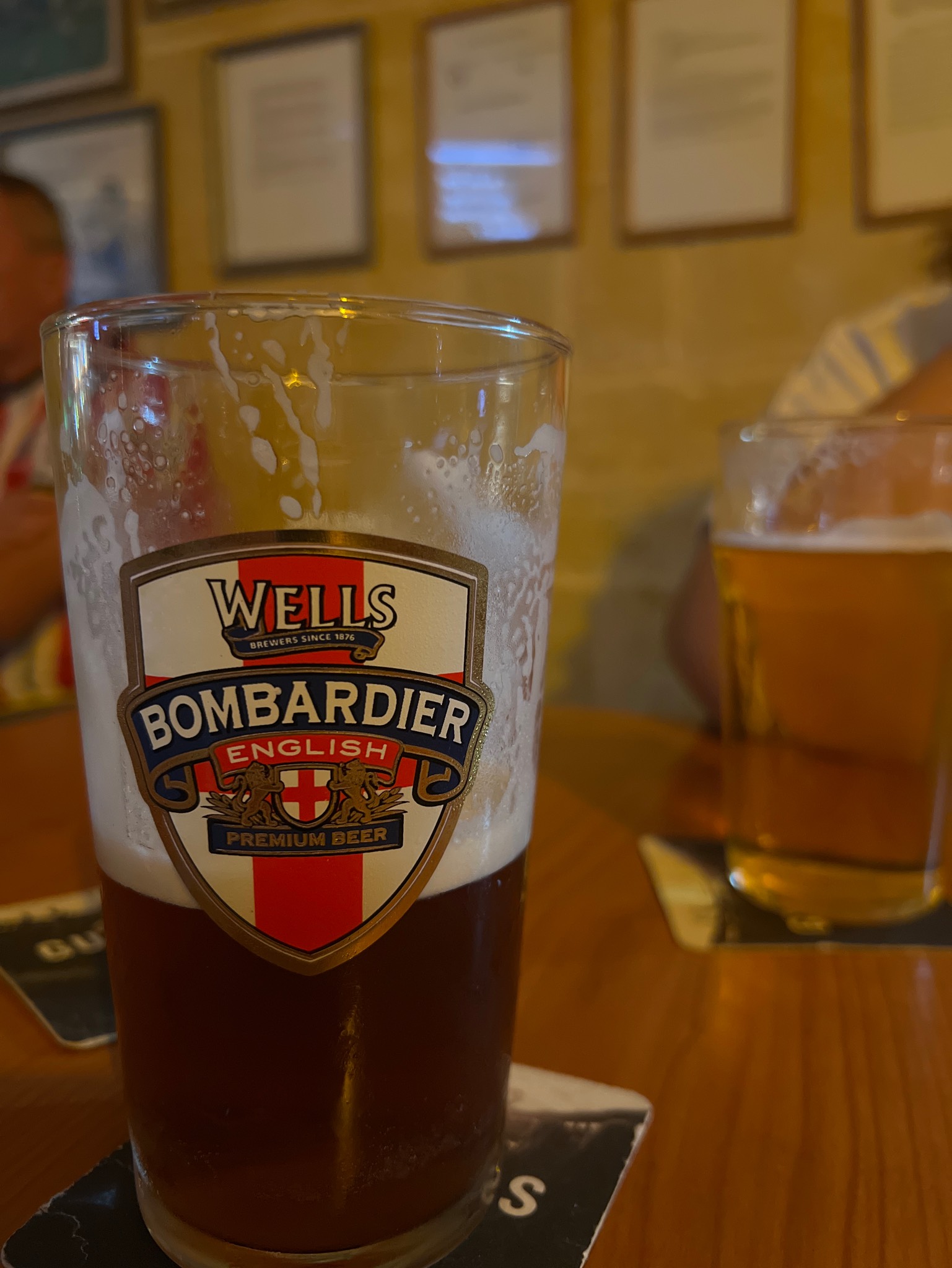 Bombardier Amber Beer / Premium British Ale, Eagle Brewery (formerly Charles Wells)