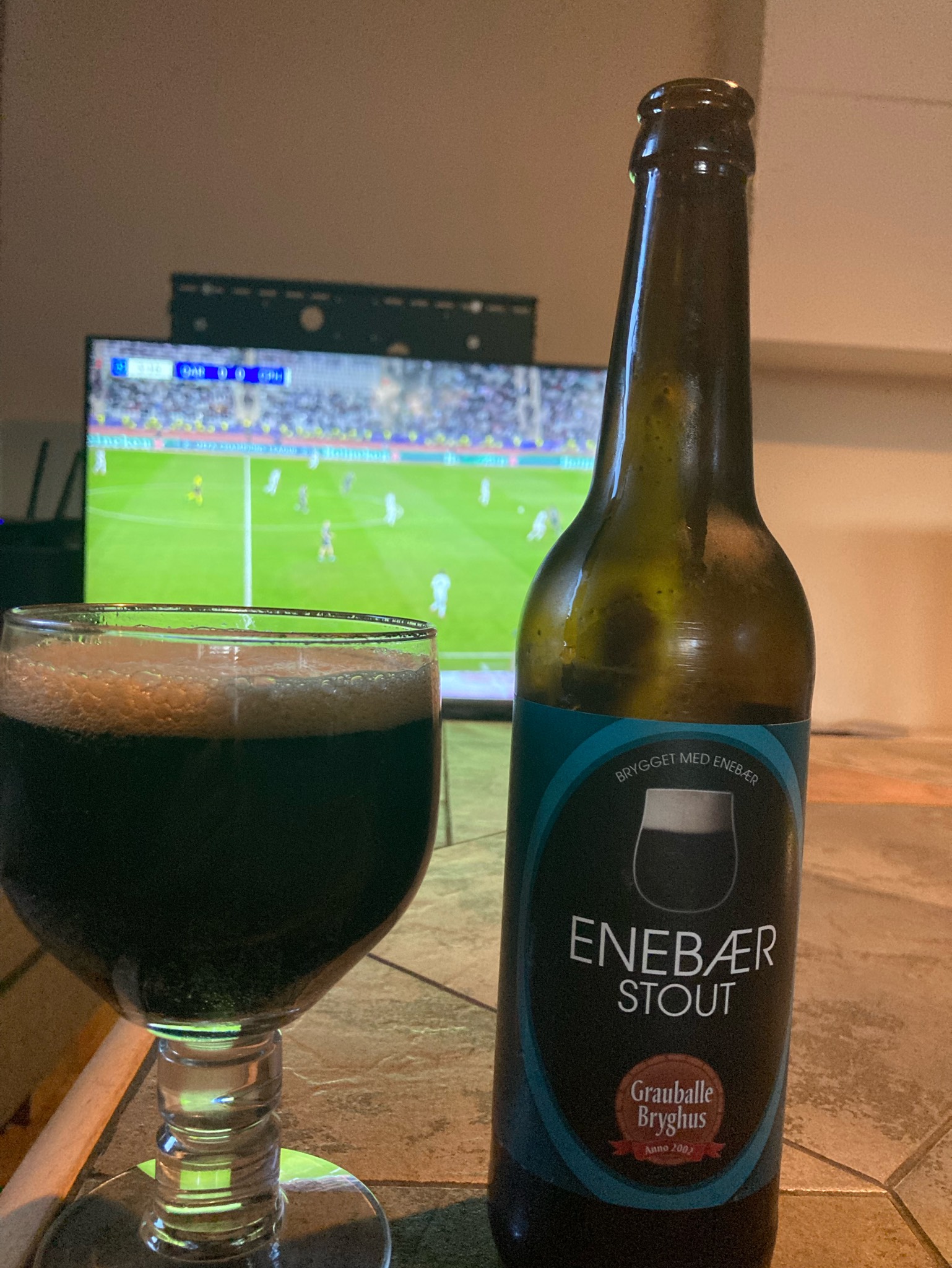Enebær stout, Grauballe Bryghus