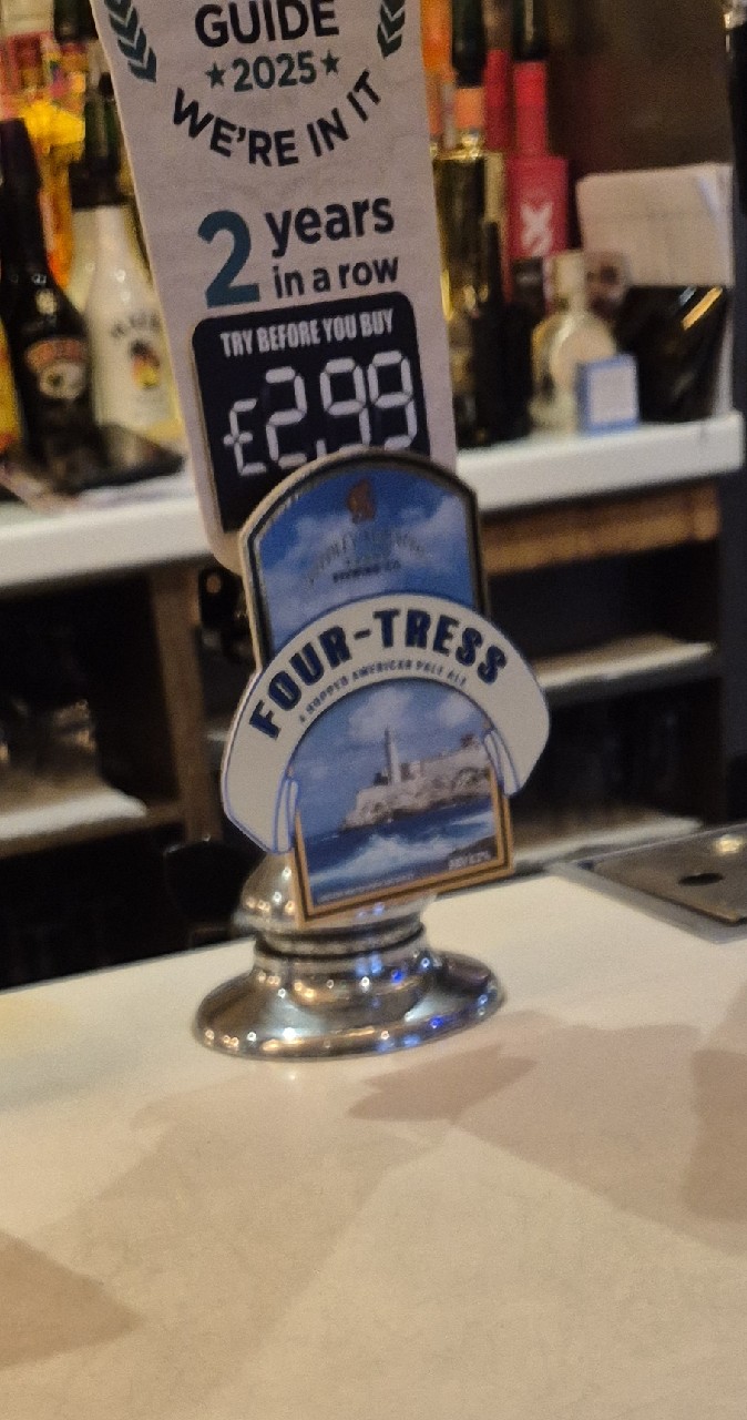 four tress, Reedley Hallows Brewing Company