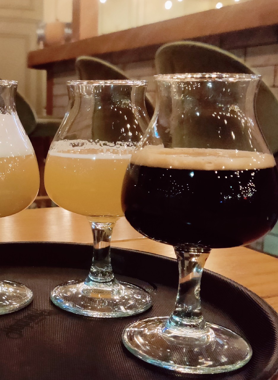 Coffee & Cakes, Hubbard's Cave