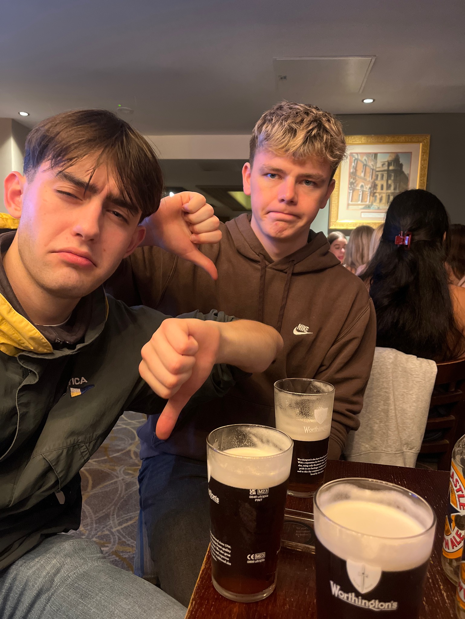 Worthington's Creamflow / Worthington's Best Bitter, England