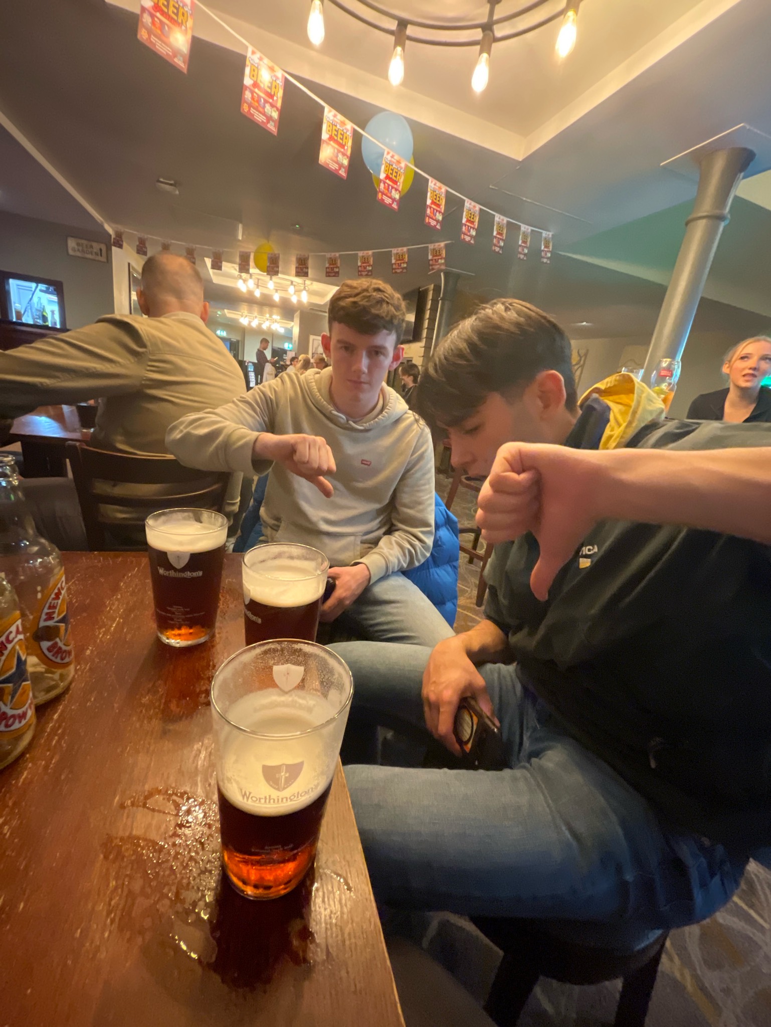 Worthington's Creamflow / Worthington's Best Bitter, England