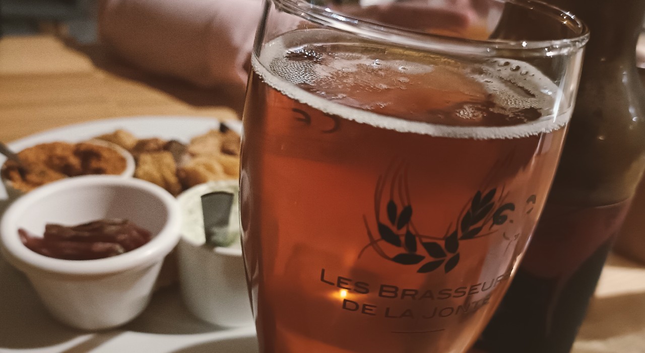 Pas Folle La Brett, France