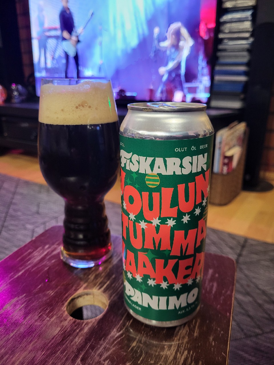 Fiskarsin Joulun Tumma Laakeri, Finland