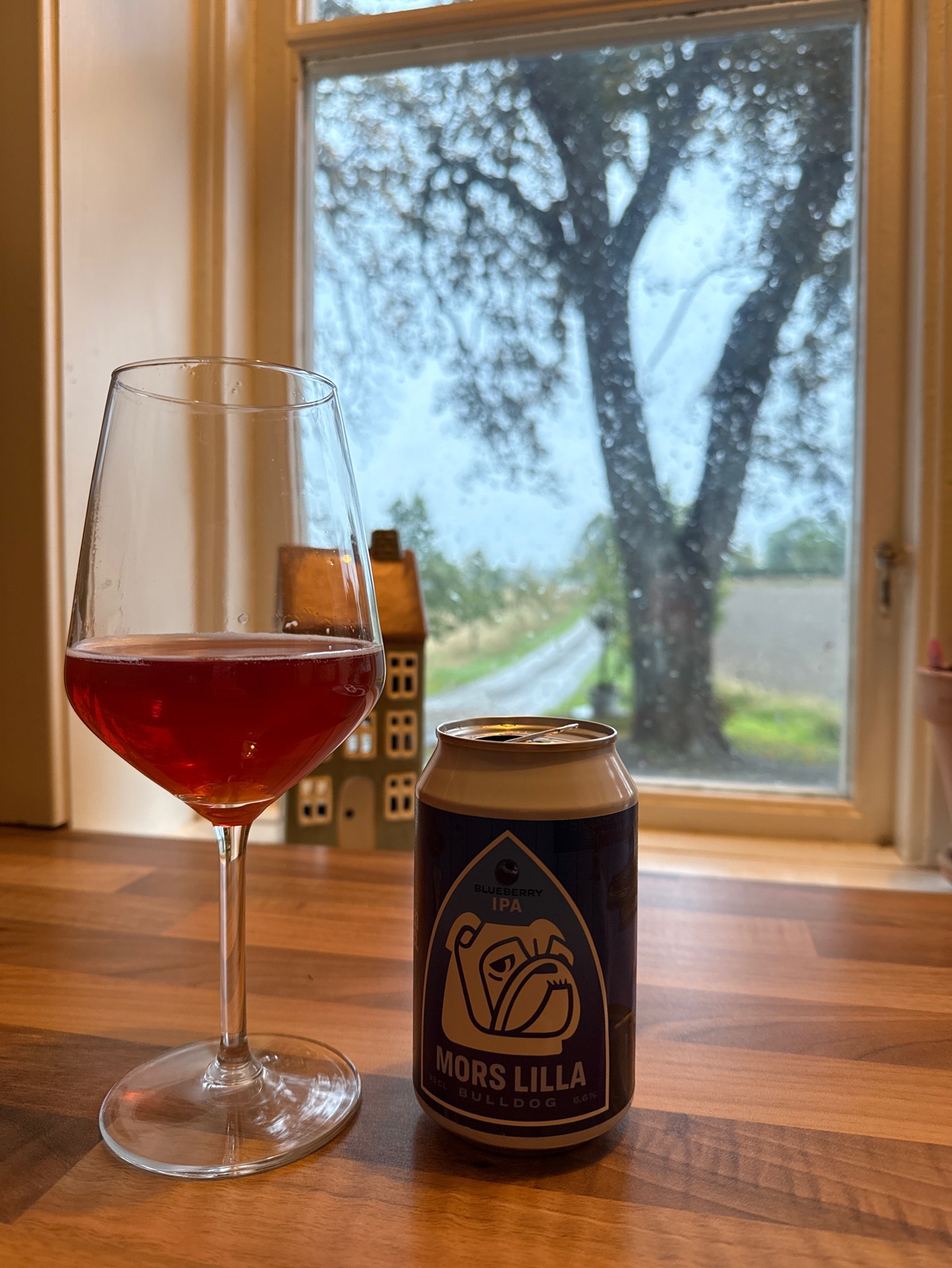 Mors Lilla Bulldog Blueberry IPA, Sweden