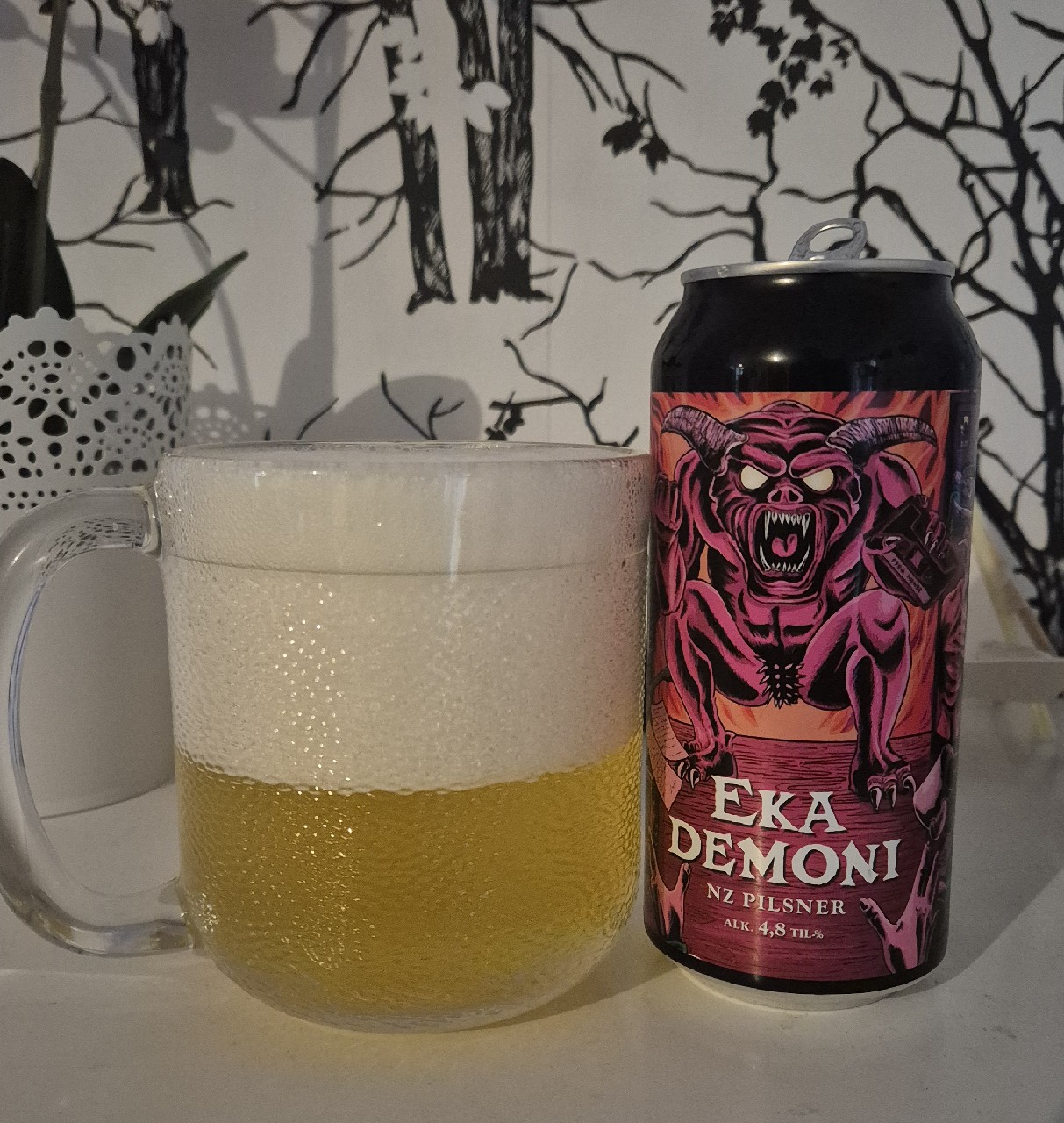 Eka Demoni, Finland