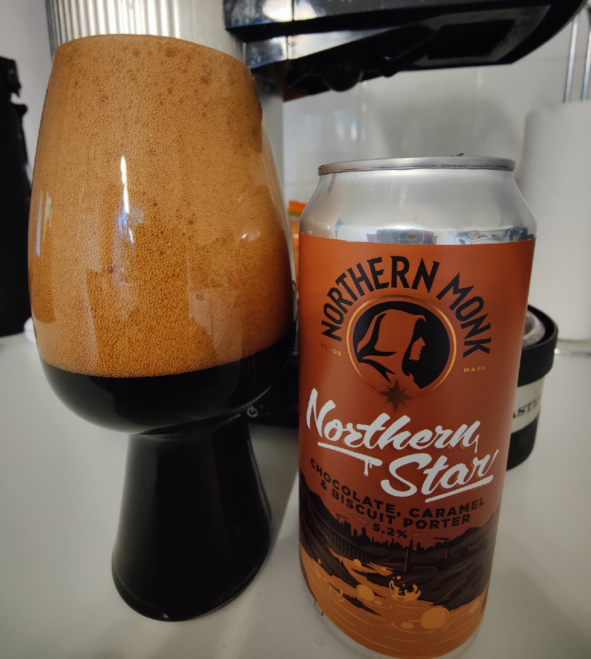Northern Star: Chocolate, Caramel & Biscuit Porter, England