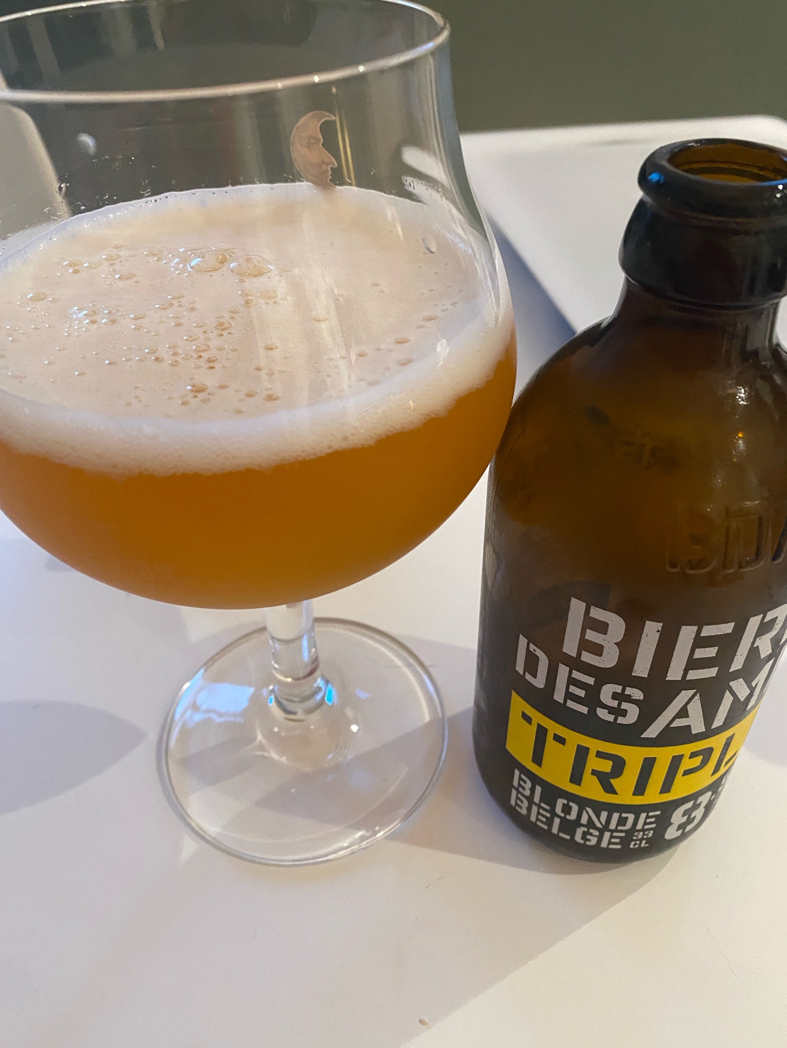 Bière Des Amis Triple, Neobulles