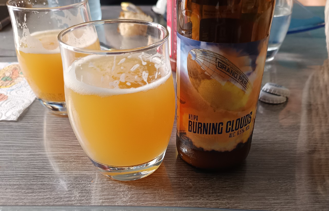 Burning Clouds, France