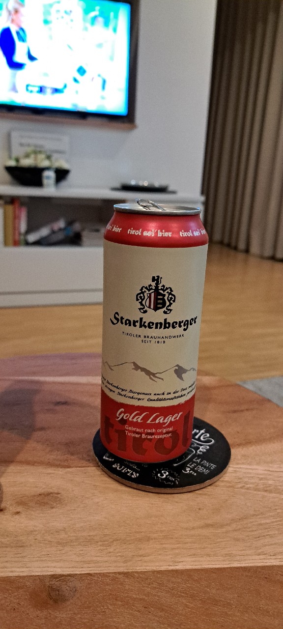 Starkenberger Gold Lager, Brauerei Schloss Starkenberg